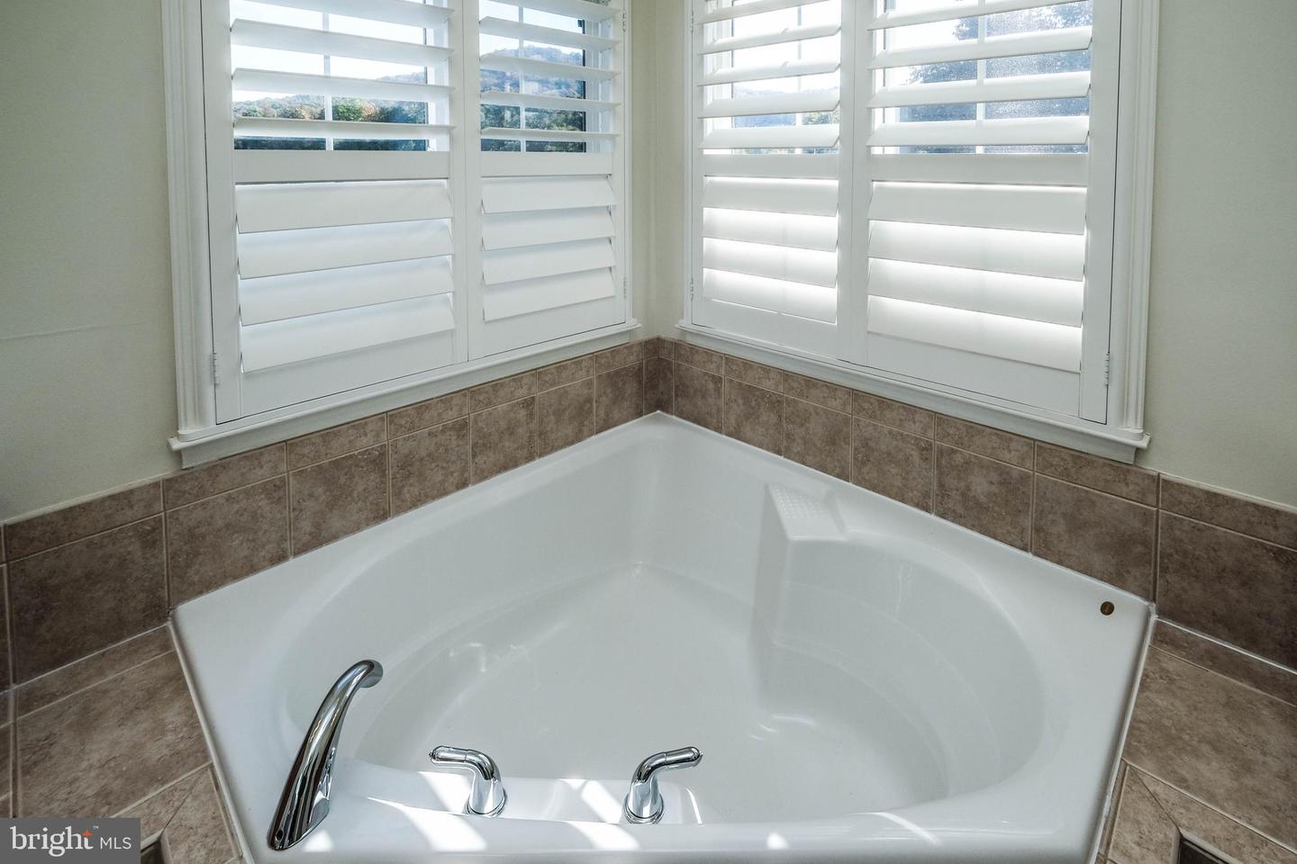 1421 PICKETT CT, FRONT ROYAL, Virginia 22630, 5 Bedrooms Bedrooms, ,3 BathroomsBathrooms,Residential,For sale,1421 PICKETT CT,VAWR2012668 MLS # VAWR2012668 1421 PICKETT CT, FRONT ROYAL, Virginia 22630, 5 Bedrooms Bedrooms, ,3 BathroomsBathrooms,Residential,For sale,1421 PICKETT CT,VAWR2012668 MLS # VAWR2012668