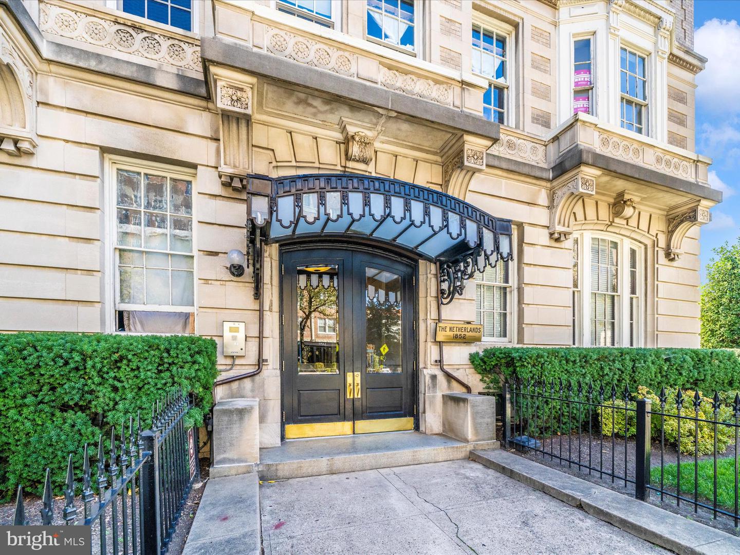 1852 COLUMBIA RD NW #101, WASHINGTON, District Of Columbia 20009, 2 Bedrooms Bedrooms, ,1 BathroomBathrooms,Residential,For sale,1852 COLUMBIA RD NW #101,DCDC2229368 MLS # DCDC2229368