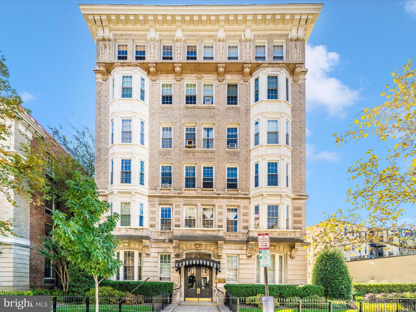 1852 COLUMBIA RD NW #101, WASHINGTON, District Of Columbia 20009, 2 Bedrooms Bedrooms, ,1 BathroomBathrooms,Residential,For sale,1852 COLUMBIA RD NW #101,DCDC2229368 MLS # DCDC2229368