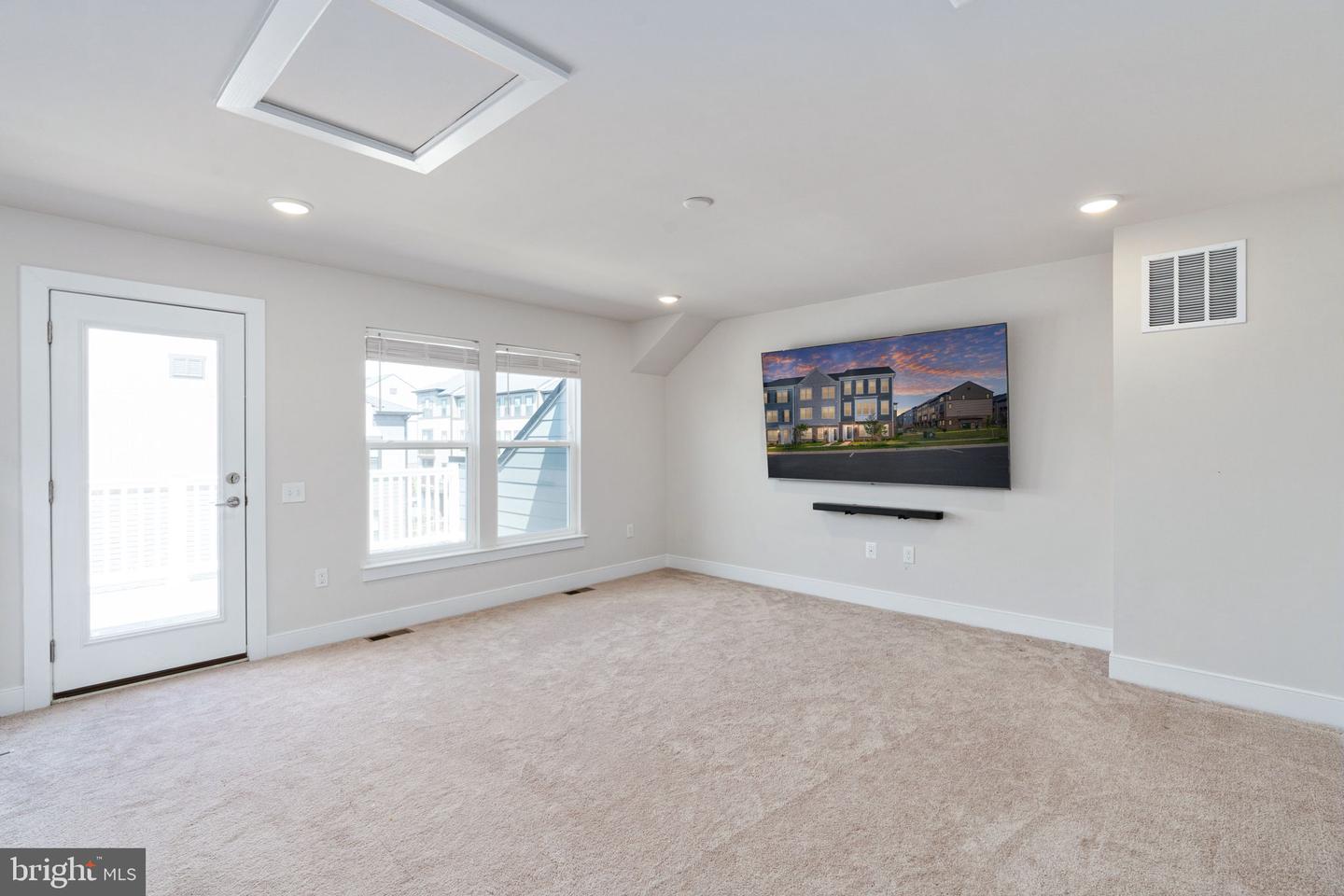 1747 RIVERBLUFF AVE, DUMFRIES, Virginia 22026, 4 Bedrooms Bedrooms, ,3 BathroomsBathrooms,Residential,For sale,1747 RIVERBLUFF AVE,VAPW2106888 MLS # VAPW2106888 1747 RIVERBLUFF AVE, DUMFRIES, Virginia 22026, 4 Bedrooms Bedrooms, ,3 BathroomsBathrooms,Residential,For sale,1747 RIVERBLUFF AVE,VAPW2106888 MLS # VAPW2106888