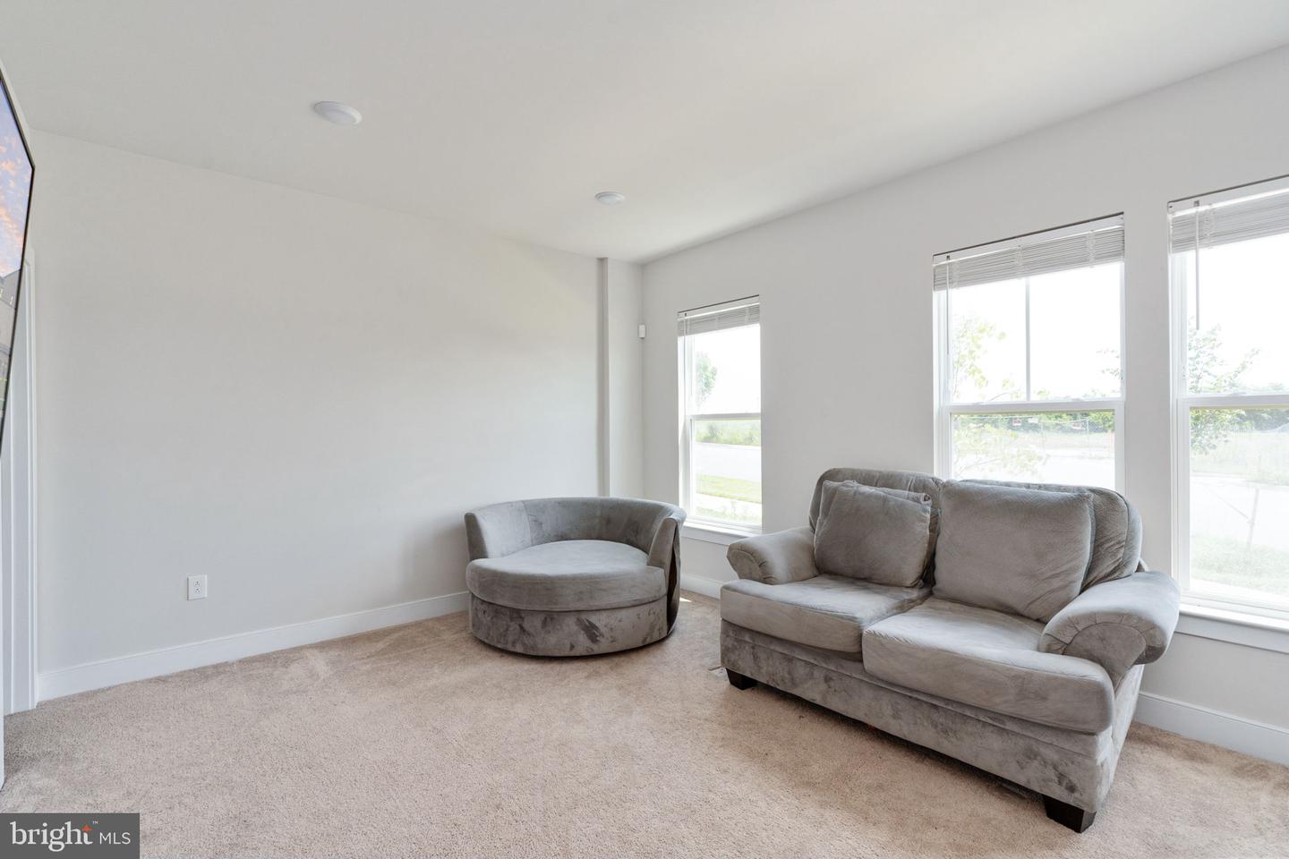 1747 RIVERBLUFF AVE, DUMFRIES, Virginia 22026, 4 Bedrooms Bedrooms, ,3 BathroomsBathrooms,Residential,For sale,1747 RIVERBLUFF AVE,VAPW2106888 MLS # VAPW2106888 1747 RIVERBLUFF AVE, DUMFRIES, Virginia 22026, 4 Bedrooms Bedrooms, ,3 BathroomsBathrooms,Residential,For sale,1747 RIVERBLUFF AVE,VAPW2106888 MLS # VAPW2106888