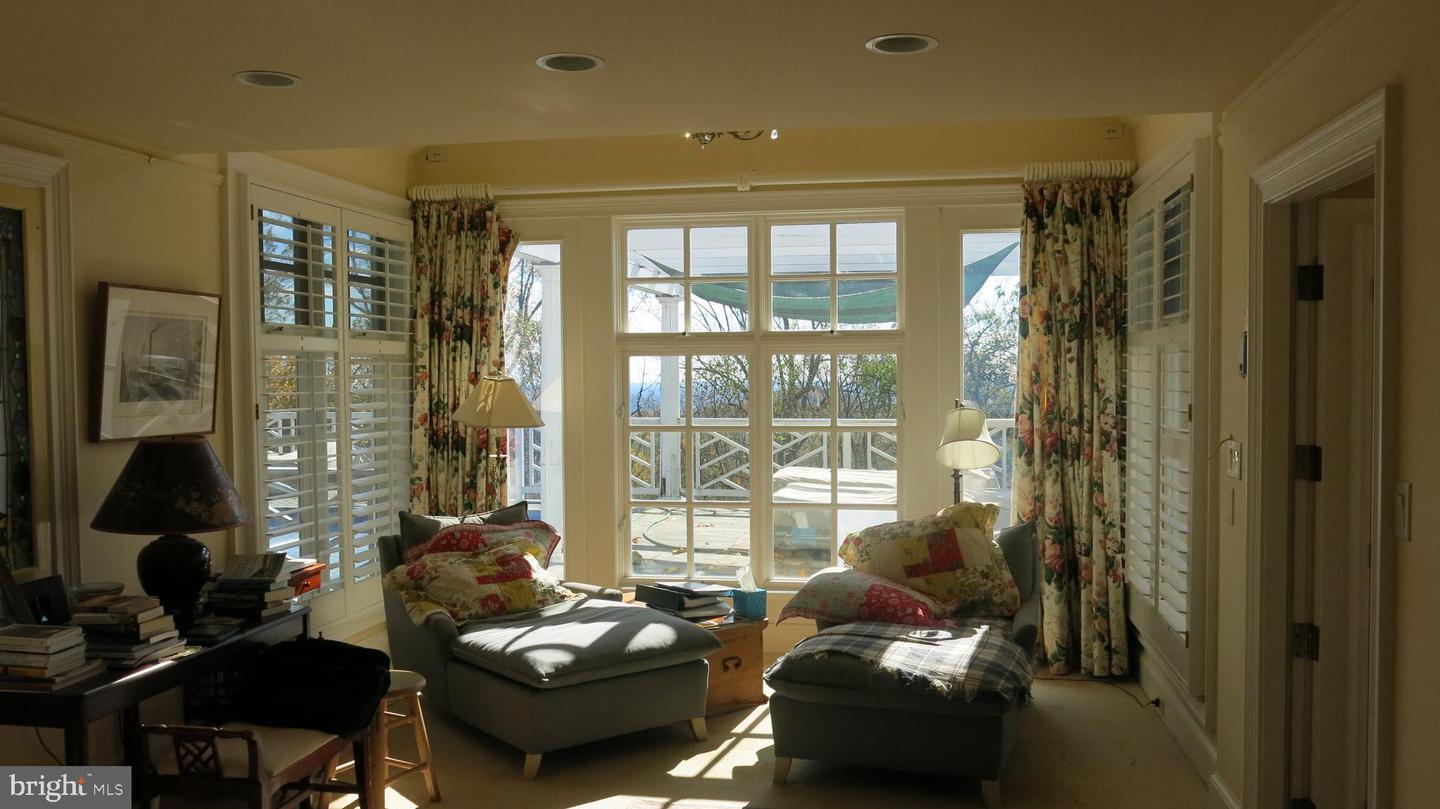 200 FOGG MOUNTAIN LN, FLINT HILL, Virginia 22627, 3 Bedrooms Bedrooms, ,2 BathroomsBathrooms,Residential,For sale,200 FOGG MOUNTAIN LN,VARP2002366 MLS # VARP2002366 200 FOGG MOUNTAIN LN, FLINT HILL, Virginia 22627, 3 Bedrooms Bedrooms, ,2 BathroomsBathrooms,Residential,For sale,200 FOGG MOUNTAIN LN,VARP2002366 MLS # VARP2002366