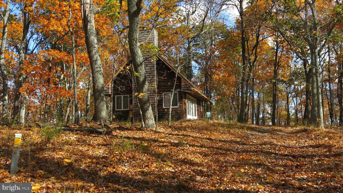 200 FOGG MOUNTAIN LN, FLINT HILL, Virginia 22627, 3 Bedrooms Bedrooms, ,2 BathroomsBathrooms,Residential,For sale,200 FOGG MOUNTAIN LN,VARP2002366 MLS # VARP2002366 200 FOGG MOUNTAIN LN, FLINT HILL, Virginia 22627, 3 Bedrooms Bedrooms, ,2 BathroomsBathrooms,Residential,For sale,200 FOGG MOUNTAIN LN,VARP2002366 MLS # VARP2002366