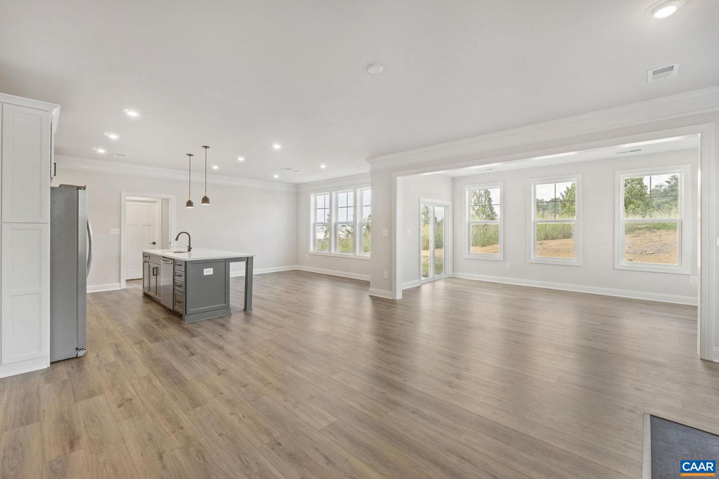 73 SUNBIRD LN, WAYNESBORO, Virginia 22980, 5 Bedrooms Bedrooms, ,3 BathroomsBathrooms,Residential,For sale,73 SUNBIRD LN,670527 MLS # 670527 73 SUNBIRD LN, WAYNESBORO, Virginia 22980, 5 Bedrooms Bedrooms, ,3 BathroomsBathrooms,Residential,For sale,73 SUNBIRD LN,670527 MLS # 670527