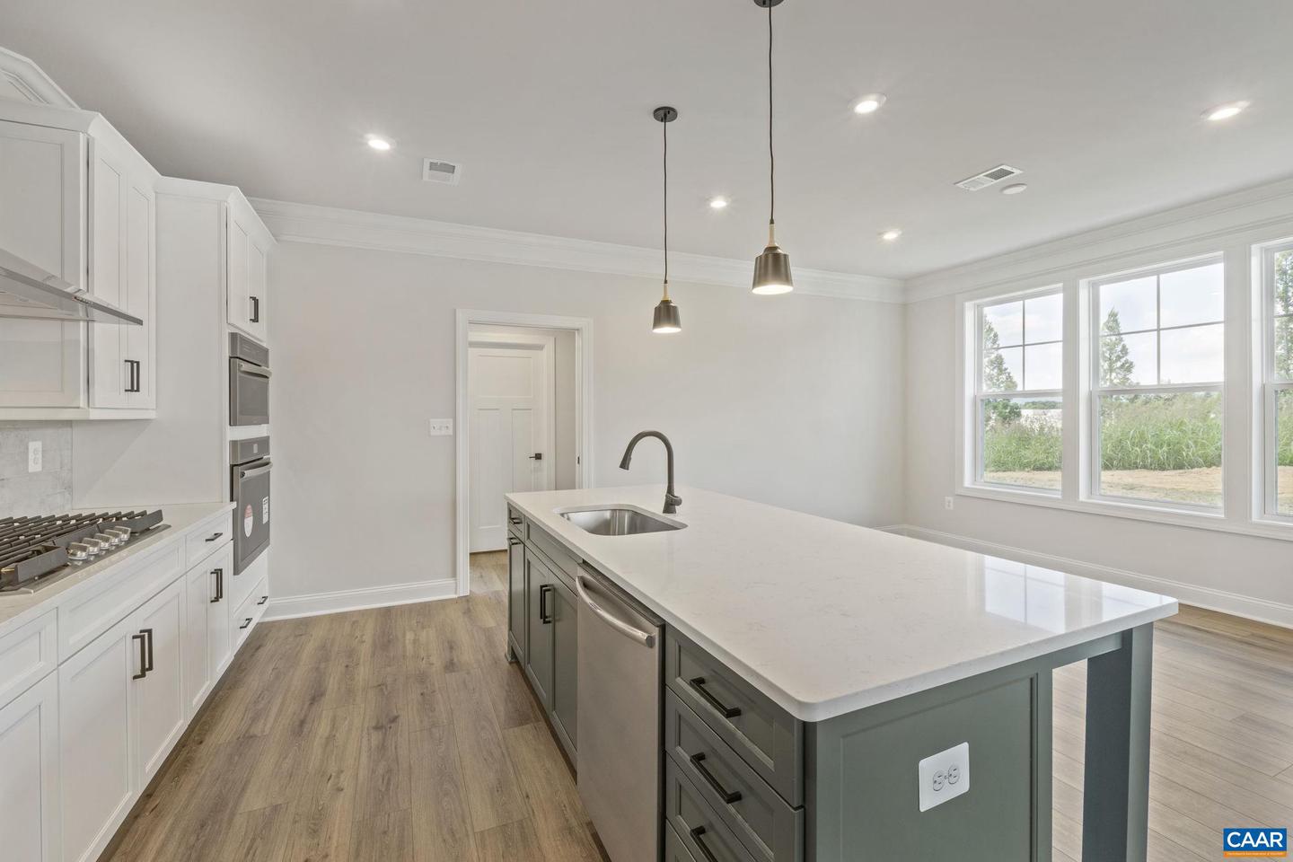 73 SUNBIRD LN, WAYNESBORO, Virginia 22980, 5 Bedrooms Bedrooms, ,3 BathroomsBathrooms,Residential,For sale,73 SUNBIRD LN,670527 MLS # 670527 73 SUNBIRD LN, WAYNESBORO, Virginia 22980, 5 Bedrooms Bedrooms, ,3 BathroomsBathrooms,Residential,For sale,73 SUNBIRD LN,670527 MLS # 670527