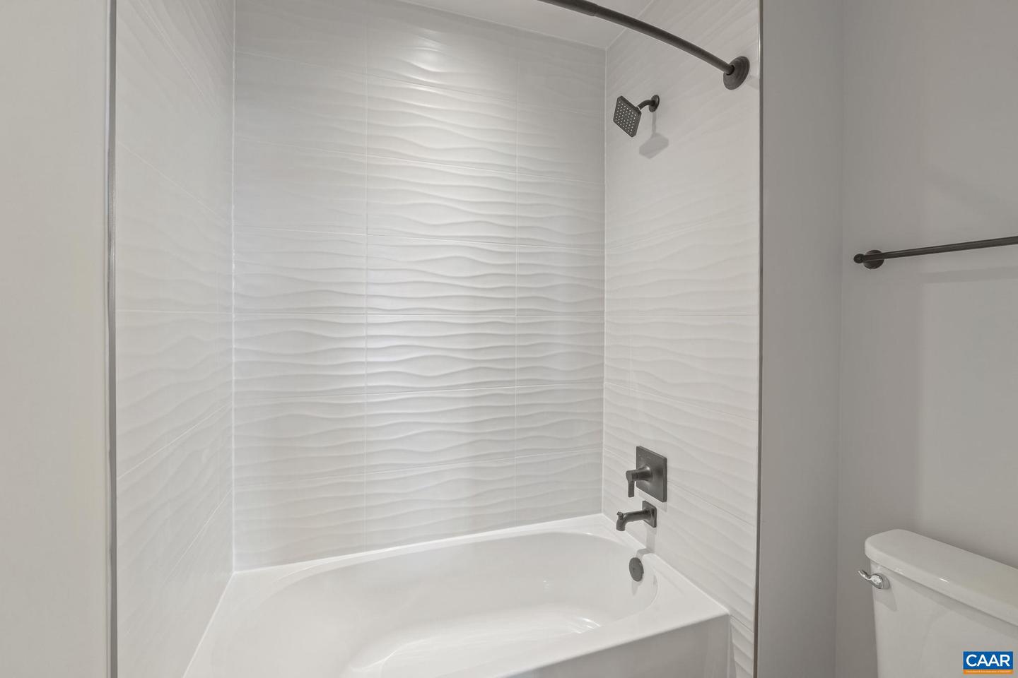 73 SUNBIRD LN, WAYNESBORO, Virginia 22980, 5 Bedrooms Bedrooms, ,3 BathroomsBathrooms,Residential,For sale,73 SUNBIRD LN,670527 MLS # 670527 73 SUNBIRD LN, WAYNESBORO, Virginia 22980, 5 Bedrooms Bedrooms, ,3 BathroomsBathrooms,Residential,For sale,73 SUNBIRD LN,670527 MLS # 670527