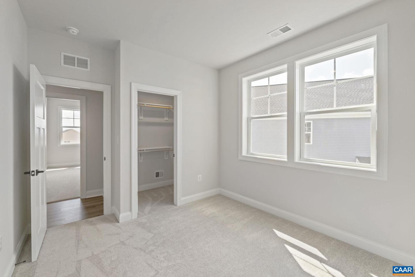 73 SUNBIRD LN, WAYNESBORO, Virginia 22980, 5 Bedrooms Bedrooms, ,3 BathroomsBathrooms,Residential,For sale,73 SUNBIRD LN,670527 MLS # 670527 73 SUNBIRD LN, WAYNESBORO, Virginia 22980, 5 Bedrooms Bedrooms, ,3 BathroomsBathrooms,Residential,For sale,73 SUNBIRD LN,670527 MLS # 670527