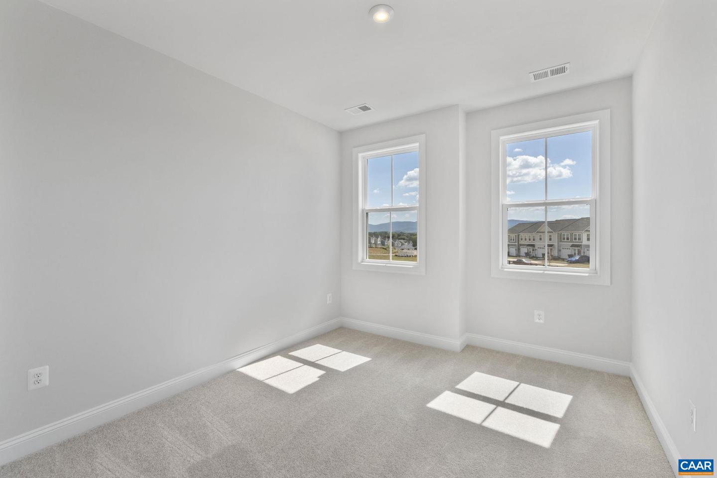 129A SPRINGDALE RD, WAYNESBORO, Virginia 22980, 3 Bedrooms Bedrooms, ,2 BathroomsBathrooms,Residential,For sale,129A SPRINGDALE RD,670528 MLS # 670528 129A SPRINGDALE RD, WAYNESBORO, Virginia 22980, 3 Bedrooms Bedrooms, ,2 BathroomsBathrooms,Residential,For sale,129A SPRINGDALE RD,670528 MLS # 670528