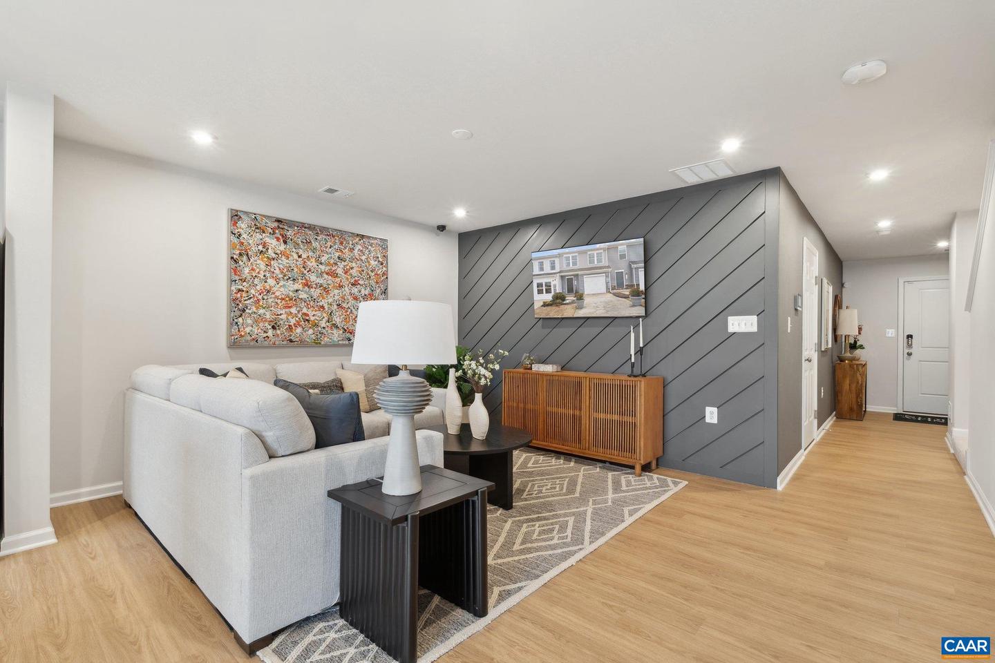 54 GRAYSON VILLAGE DR, BARBOURSVILLE, Virginia 22923, 3 Bedrooms Bedrooms, ,2 BathroomsBathrooms,Residential,For sale,54 GRAYSON VILLAGE DR,670531 MLS # 670531 54 GRAYSON VILLAGE DR, BARBOURSVILLE, Virginia 22923, 3 Bedrooms Bedrooms, ,2 BathroomsBathrooms,Residential,For sale,54 GRAYSON VILLAGE DR,670531 MLS # 670531