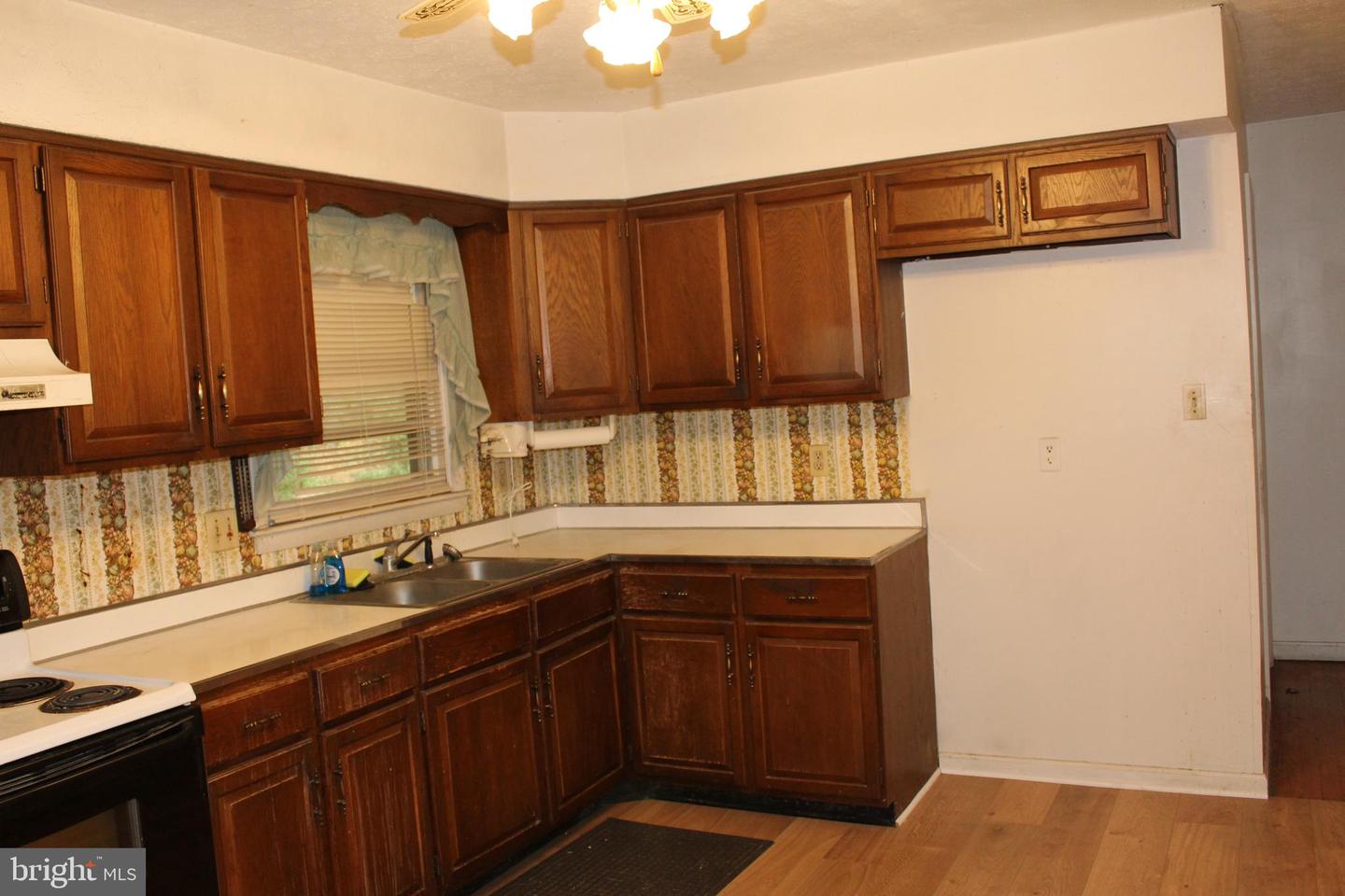 210 S SHENANDOAH AVE, FRONT ROYAL, Virginia 22630, 3 Bedrooms Bedrooms, ,1 BathroomBathrooms,Residential,For sale,210 S SHENANDOAH AVE,VAWR2012670 MLS # VAWR2012670 210 S SHENANDOAH AVE, FRONT ROYAL, Virginia 22630, 3 Bedrooms Bedrooms, ,1 BathroomBathrooms,Residential,For sale,210 S SHENANDOAH AVE,VAWR2012670 MLS # VAWR2012670