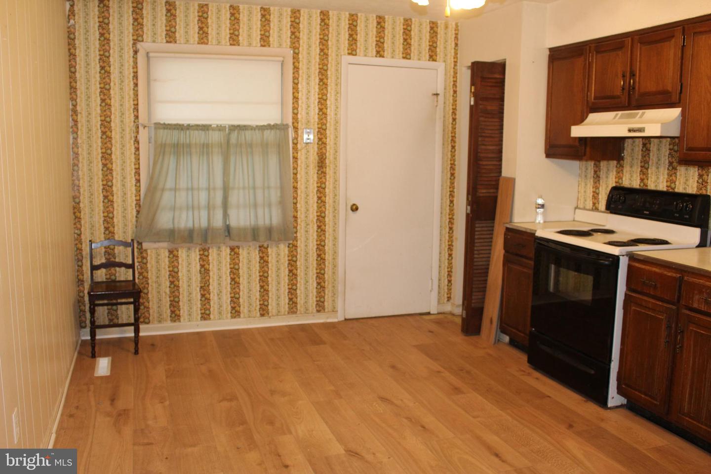 210 S SHENANDOAH AVE, FRONT ROYAL, Virginia 22630, 3 Bedrooms Bedrooms, ,1 BathroomBathrooms,Residential,For sale,210 S SHENANDOAH AVE,VAWR2012670 MLS # VAWR2012670 210 S SHENANDOAH AVE, FRONT ROYAL, Virginia 22630, 3 Bedrooms Bedrooms, ,1 BathroomBathrooms,Residential,For sale,210 S SHENANDOAH AVE,VAWR2012670 MLS # VAWR2012670