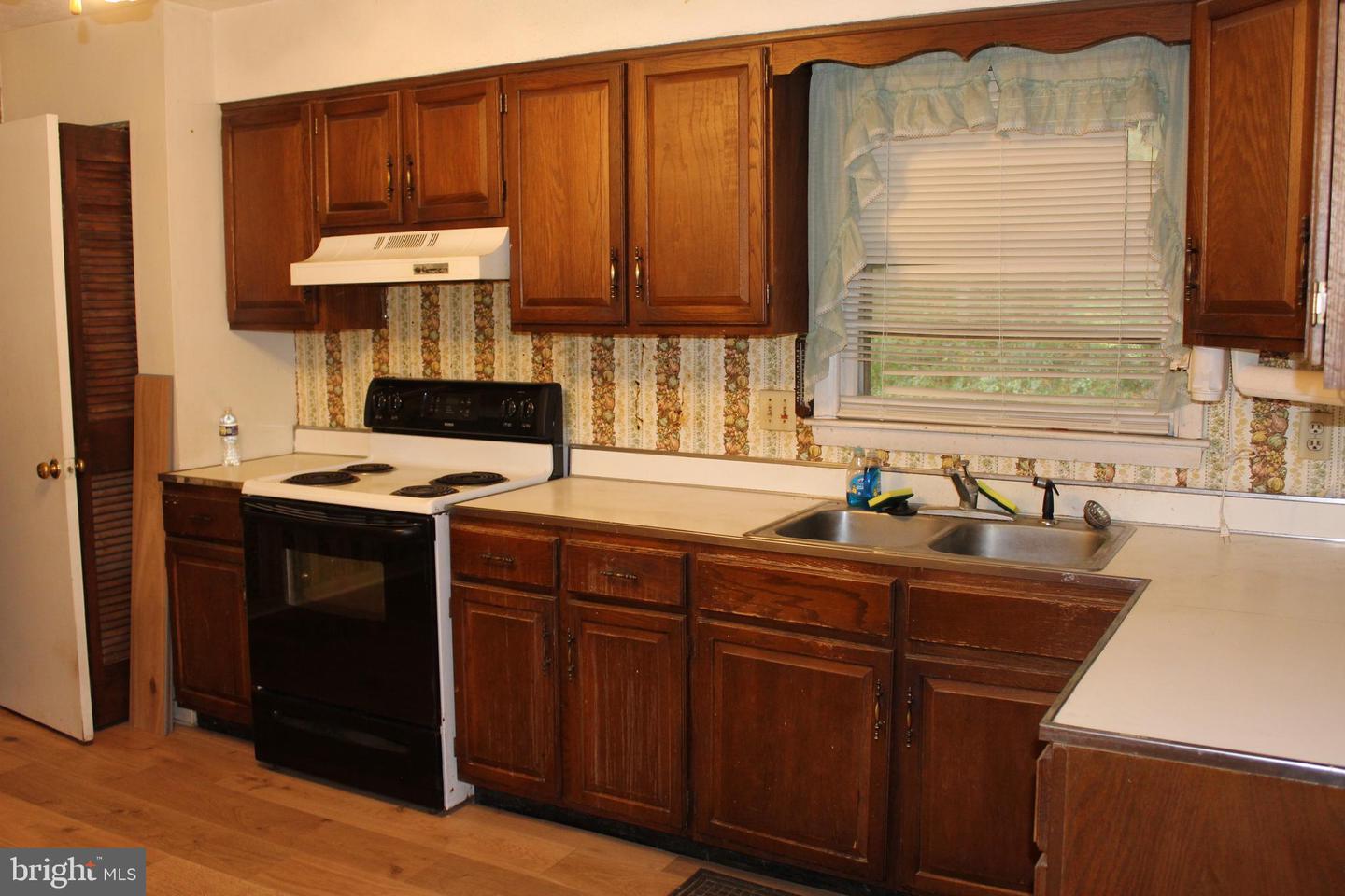 210 S SHENANDOAH AVE, FRONT ROYAL, Virginia 22630, 3 Bedrooms Bedrooms, ,1 BathroomBathrooms,Residential,For sale,210 S SHENANDOAH AVE,VAWR2012670 MLS # VAWR2012670 210 S SHENANDOAH AVE, FRONT ROYAL, Virginia 22630, 3 Bedrooms Bedrooms, ,1 BathroomBathrooms,Residential,For sale,210 S SHENANDOAH AVE,VAWR2012670 MLS # VAWR2012670