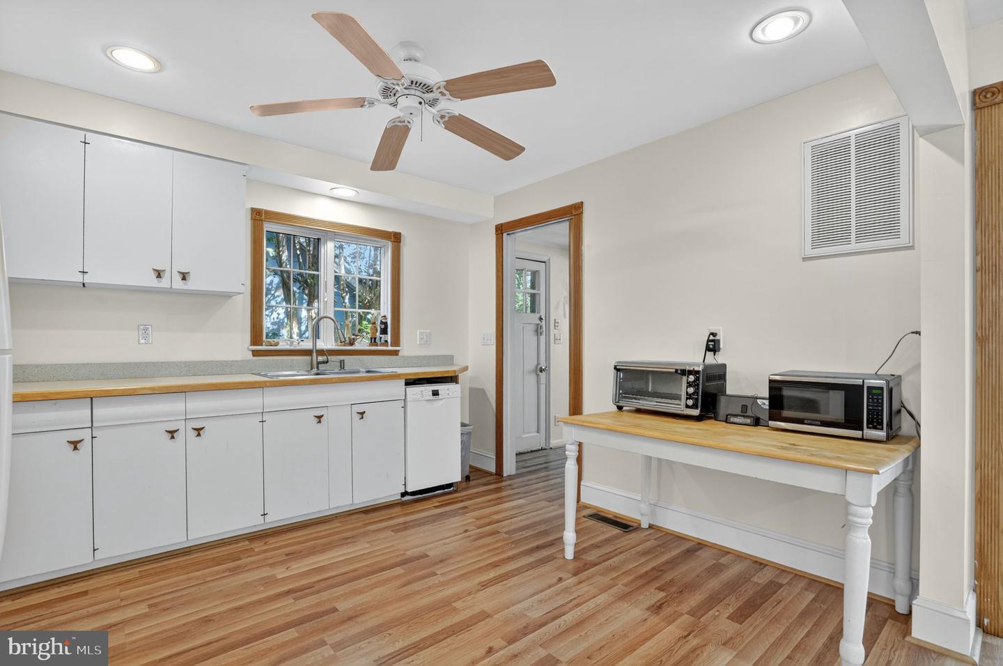 6045 TARR ST, CHINCOTEAGUE ISLAND, Virginia 23336, 4 Bedrooms Bedrooms, ,2 BathroomsBathrooms,Residential,For sale,6045 TARR ST,VAAC2002334 MLS # VAAC2002334 6045 TARR ST, CHINCOTEAGUE ISLAND, Virginia 23336, 4 Bedrooms Bedrooms, ,2 BathroomsBathrooms,Residential,For sale,6045 TARR ST,VAAC2002334 MLS # VAAC2002334