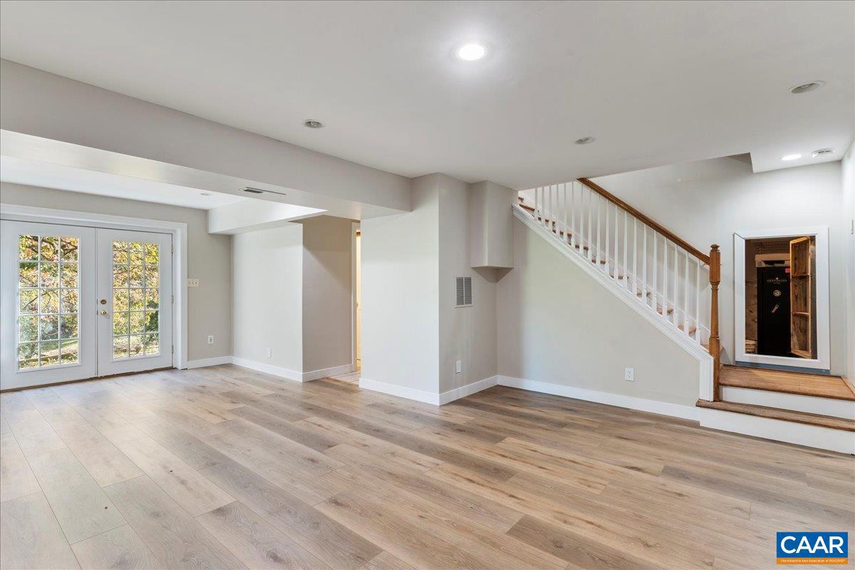 555 GILLUMS RIDGE RD, CHARLOTTESVILLE, Virginia 22903, 4 Bedrooms Bedrooms, ,4 BathroomsBathrooms,Residential,For sale,555 GILLUMS RIDGE RD,670477 MLS # 670477 555 GILLUMS RIDGE RD, CHARLOTTESVILLE, Virginia 22903, 4 Bedrooms Bedrooms, ,4 BathroomsBathrooms,Residential,For sale,555 GILLUMS RIDGE RD,670477 MLS # 670477