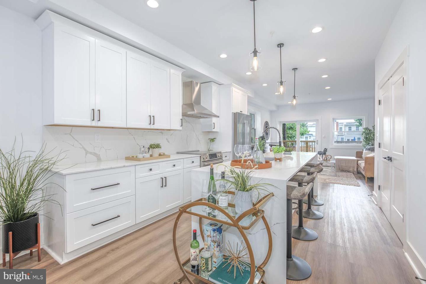 424 TAYLOR ST NW #1, WASHINGTON, District Of Columbia 20011, 3 Bedrooms Bedrooms, ,2 BathroomsBathrooms,Residential,For sale,424 TAYLOR ST NW #1,DCDC2229440 MLS # DCDC2229440