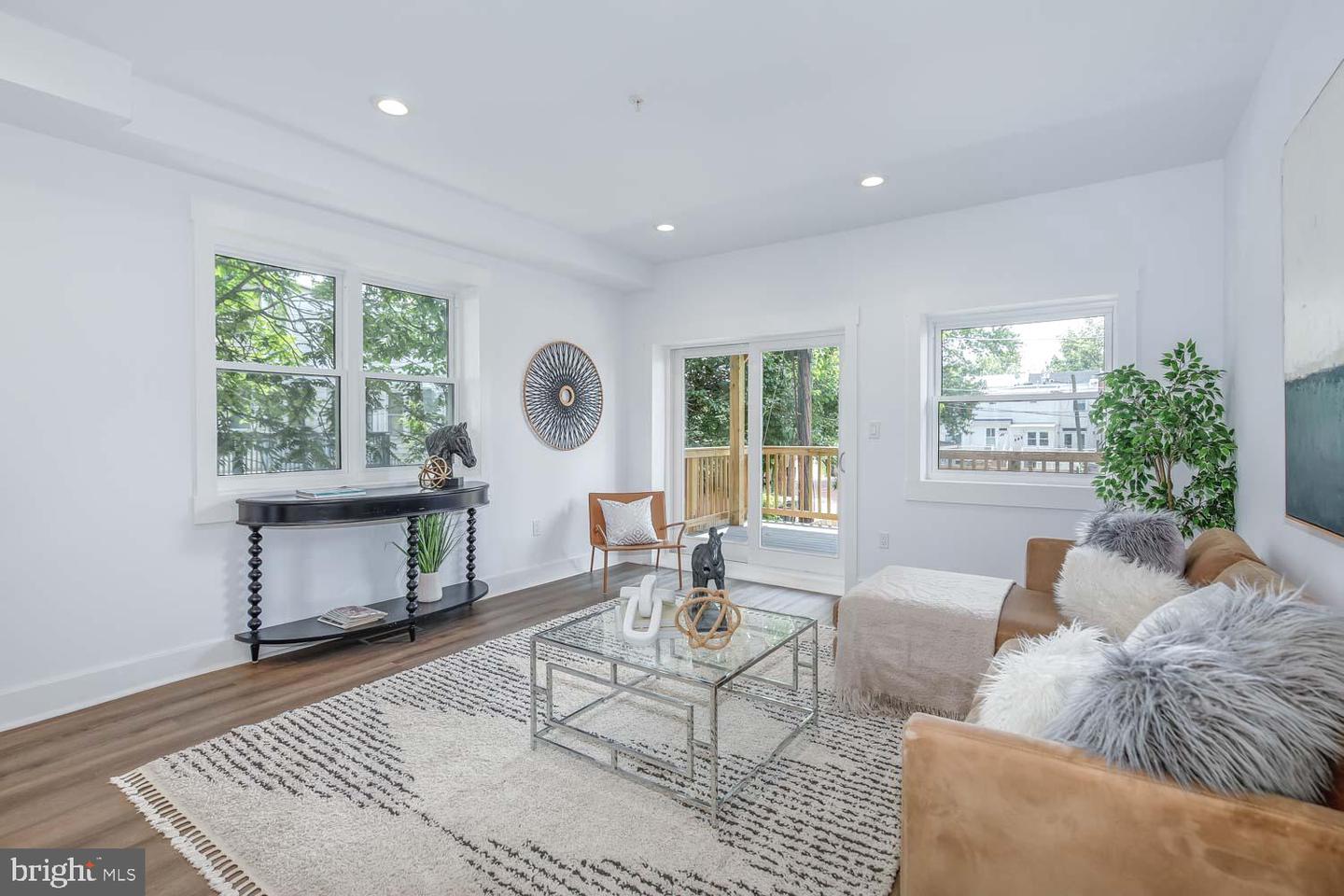 424 TAYLOR ST NW #1, WASHINGTON, District Of Columbia 20011, 3 Bedrooms Bedrooms, ,2 BathroomsBathrooms,Residential,For sale,424 TAYLOR ST NW #1,DCDC2229440 MLS # DCDC2229440