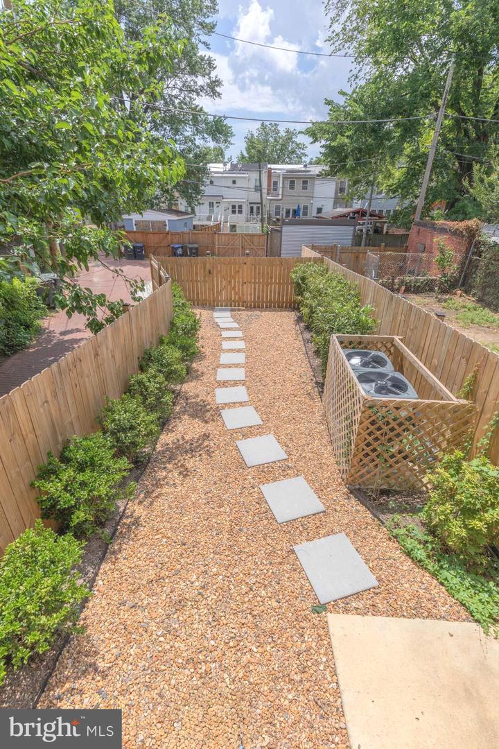 424 TAYLOR ST NW #1, WASHINGTON, District Of Columbia 20011, 3 Bedrooms Bedrooms, ,2 BathroomsBathrooms,Residential,For sale,424 TAYLOR ST NW #1,DCDC2229440 MLS # DCDC2229440