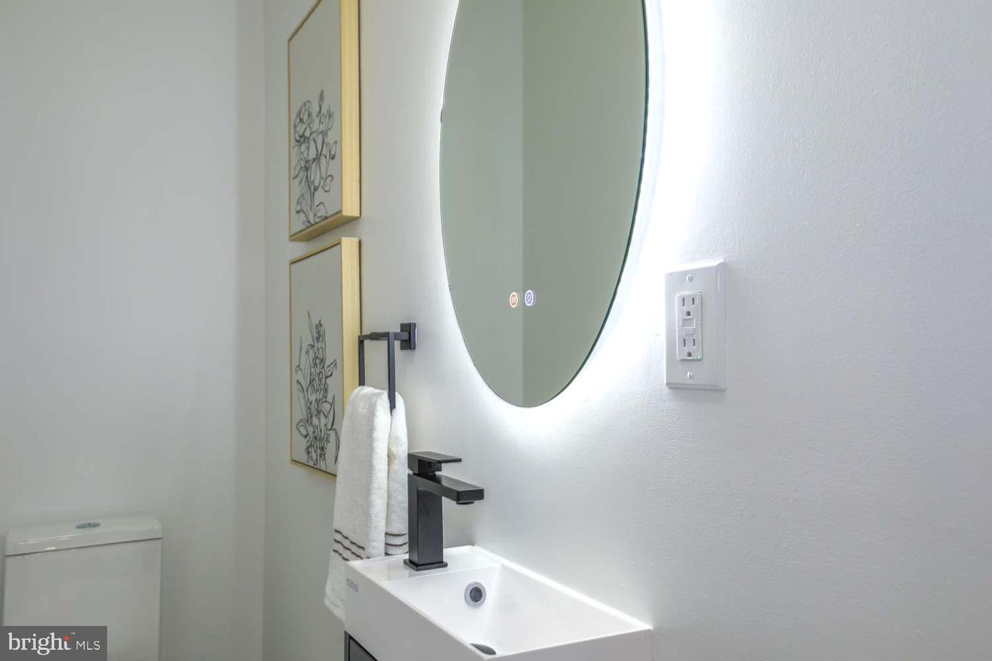 424 TAYLOR ST NW #1, WASHINGTON, District Of Columbia 20011, 3 Bedrooms Bedrooms, ,2 BathroomsBathrooms,Residential,For sale,424 TAYLOR ST NW #1,DCDC2229440 MLS # DCDC2229440