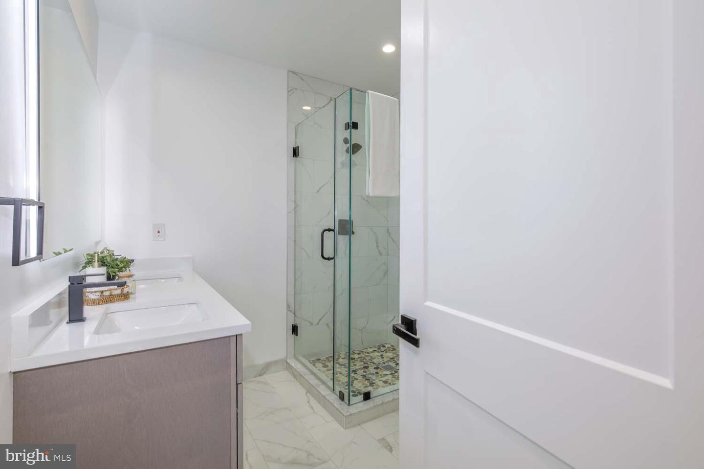 424 TAYLOR ST NW #1, WASHINGTON, District Of Columbia 20011, 3 Bedrooms Bedrooms, ,2 BathroomsBathrooms,Residential,For sale,424 TAYLOR ST NW #1,DCDC2229440 MLS # DCDC2229440