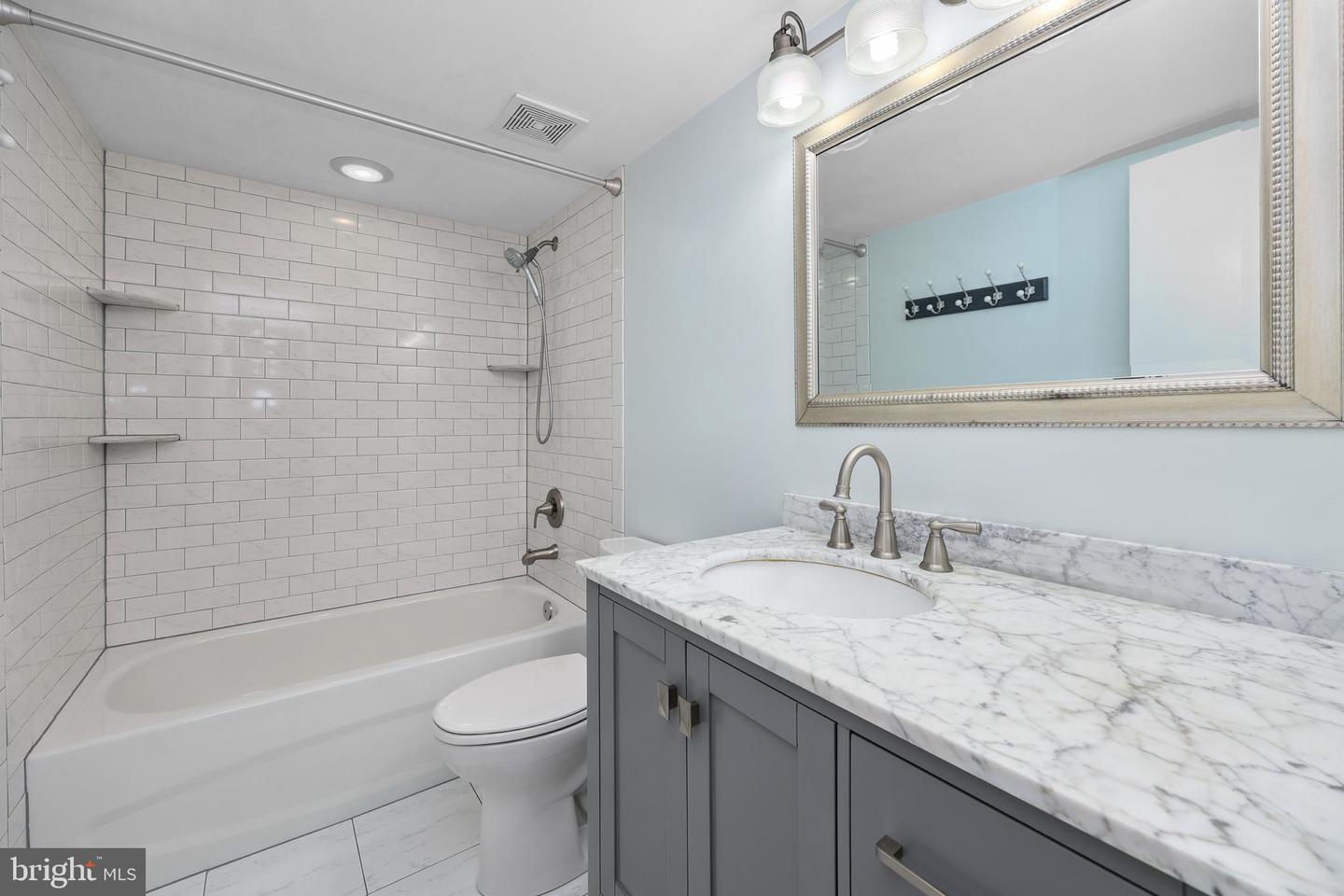 803 N HOWARD ST #252, ALEXANDRIA, Virginia 22304, 2 Bedrooms Bedrooms, ,2 BathroomsBathrooms,Residential,For sale,803 N HOWARD ST #252,VAAX2047748 MLS # VAAX2047748 803 N HOWARD ST #252, ALEXANDRIA, Virginia 22304, 2 Bedrooms Bedrooms, ,2 BathroomsBathrooms,Residential,For sale,803 N HOWARD ST #252,VAAX2047748 MLS # VAAX2047748
