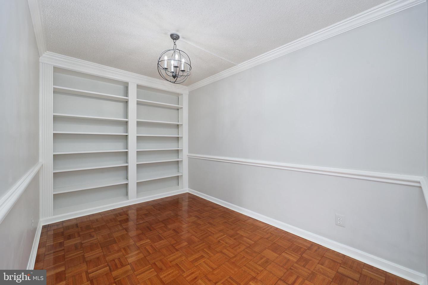 803 N HOWARD ST #252, ALEXANDRIA, Virginia 22304, 2 Bedrooms Bedrooms, ,2 BathroomsBathrooms,Residential,For sale,803 N HOWARD ST #252,VAAX2047748 MLS # VAAX2047748 803 N HOWARD ST #252, ALEXANDRIA, Virginia 22304, 2 Bedrooms Bedrooms, ,2 BathroomsBathrooms,Residential,For sale,803 N HOWARD ST #252,VAAX2047748 MLS # VAAX2047748