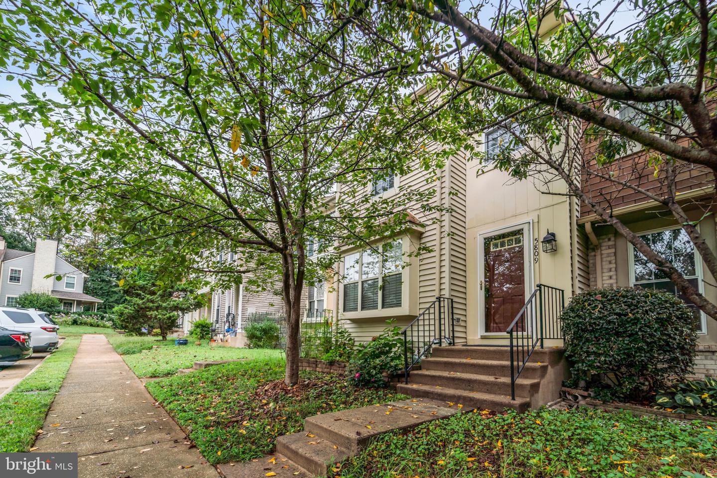 5809 WATERDALE CT, CENTREVILLE, Virginia 20121, 3 Bedrooms Bedrooms, ,2 BathroomsBathrooms,Residential,For sale,5809 WATERDALE CT,VAFX2260006 MLS # VAFX2260006 5809 WATERDALE CT, CENTREVILLE, Virginia 20121, 3 Bedrooms Bedrooms, ,2 BathroomsBathrooms,Residential,For sale,5809 WATERDALE CT,VAFX2260006 MLS # VAFX2260006