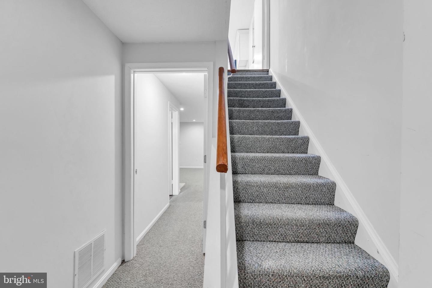 5809 WATERDALE CT, CENTREVILLE, Virginia 20121, 3 Bedrooms Bedrooms, ,2 BathroomsBathrooms,Residential,For sale,5809 WATERDALE CT,VAFX2260006 MLS # VAFX2260006 5809 WATERDALE CT, CENTREVILLE, Virginia 20121, 3 Bedrooms Bedrooms, ,2 BathroomsBathrooms,Residential,For sale,5809 WATERDALE CT,VAFX2260006 MLS # VAFX2260006