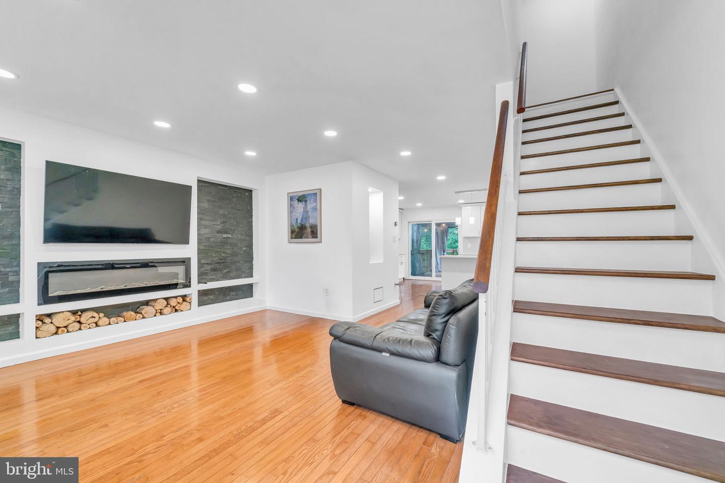 5809 WATERDALE CT, CENTREVILLE, Virginia 20121, 3 Bedrooms Bedrooms, ,2 BathroomsBathrooms,Residential,For sale,5809 WATERDALE CT,VAFX2260006 MLS # VAFX2260006 5809 WATERDALE CT, CENTREVILLE, Virginia 20121, 3 Bedrooms Bedrooms, ,2 BathroomsBathrooms,Residential,For sale,5809 WATERDALE CT,VAFX2260006 MLS # VAFX2260006