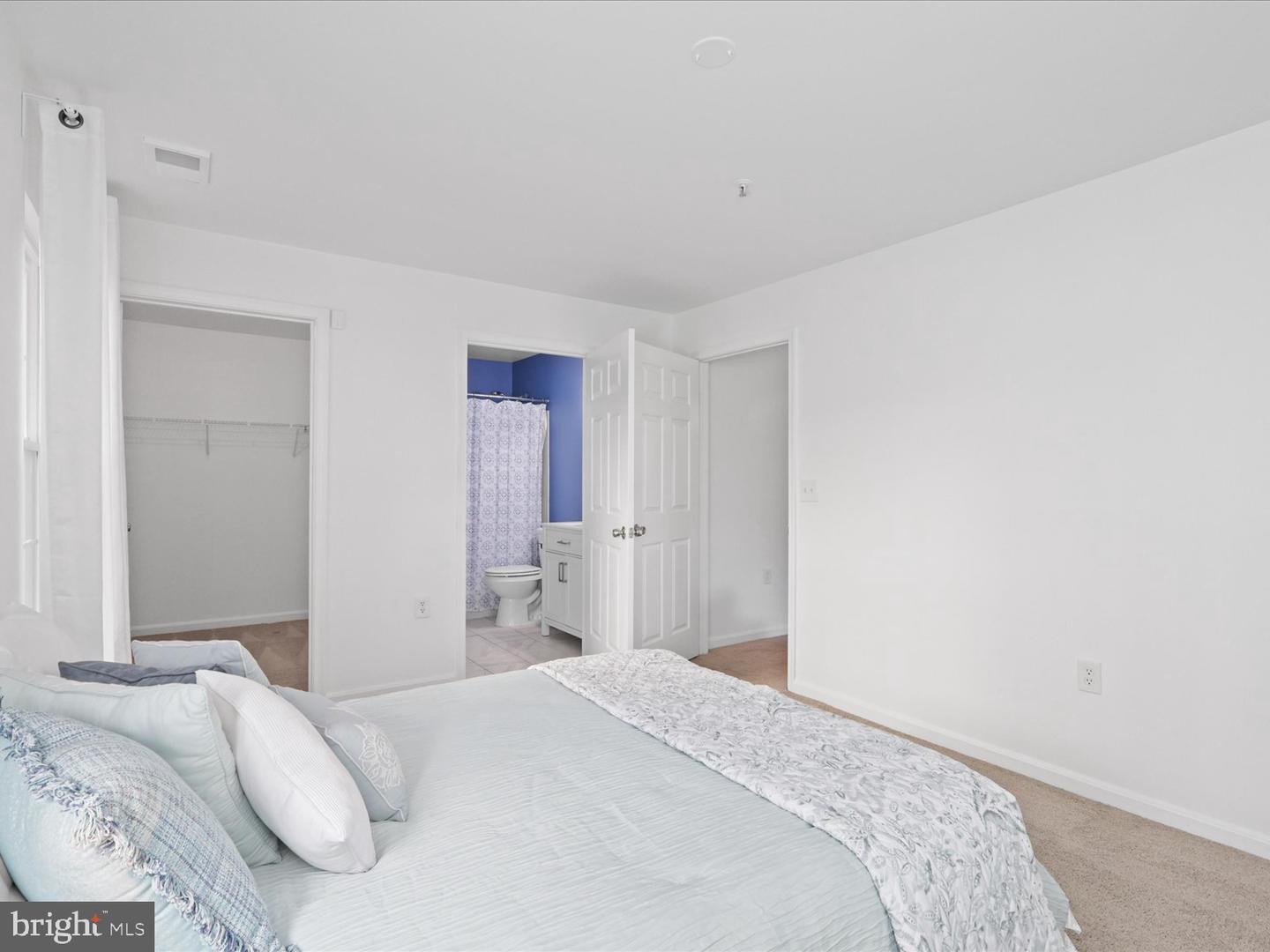 1061 GARDENVIEW LOOP #101, WOODBRIDGE, Virginia 22191, 2 Bedrooms Bedrooms, 6 Rooms Rooms,2 BathroomsBathrooms,Residential,For sale,1061 GARDENVIEW LOOP #101,VAPW2101416 MLS # VAPW2101416 1061 GARDENVIEW LOOP #101, WOODBRIDGE, Virginia 22191, 2 Bedrooms Bedrooms, 6 Rooms Rooms,2 BathroomsBathrooms,Residential,For sale,1061 GARDENVIEW LOOP #101,VAPW2101416 MLS # VAPW2101416