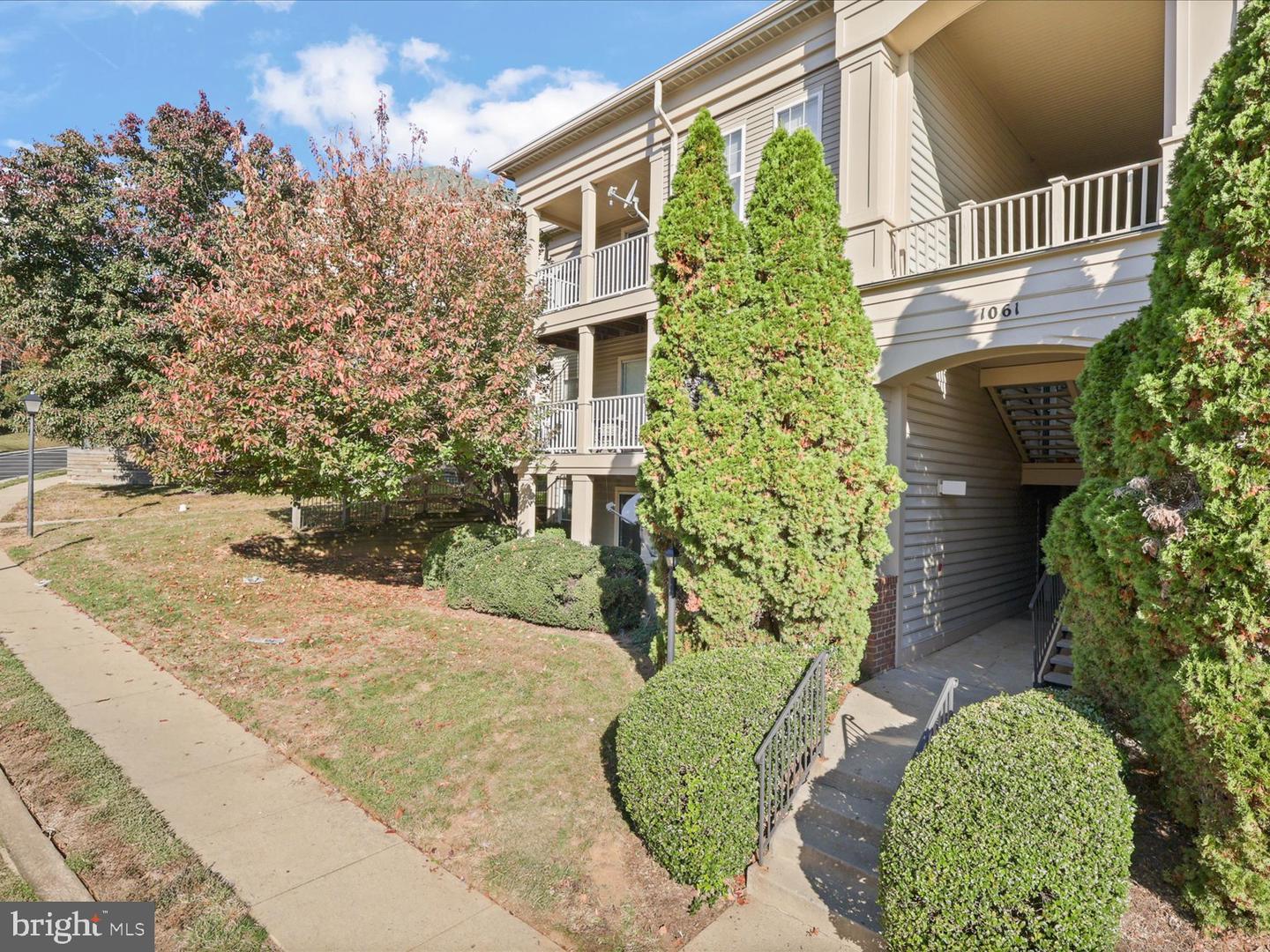 1061 GARDENVIEW LOOP #101, WOODBRIDGE, Virginia 22191, 2 Bedrooms Bedrooms, 6 Rooms Rooms,2 BathroomsBathrooms,Residential,For sale,1061 GARDENVIEW LOOP #101,VAPW2101416 MLS # VAPW2101416 1061 GARDENVIEW LOOP #101, WOODBRIDGE, Virginia 22191, 2 Bedrooms Bedrooms, 6 Rooms Rooms,2 BathroomsBathrooms,Residential,For sale,1061 GARDENVIEW LOOP #101,VAPW2101416 MLS # VAPW2101416