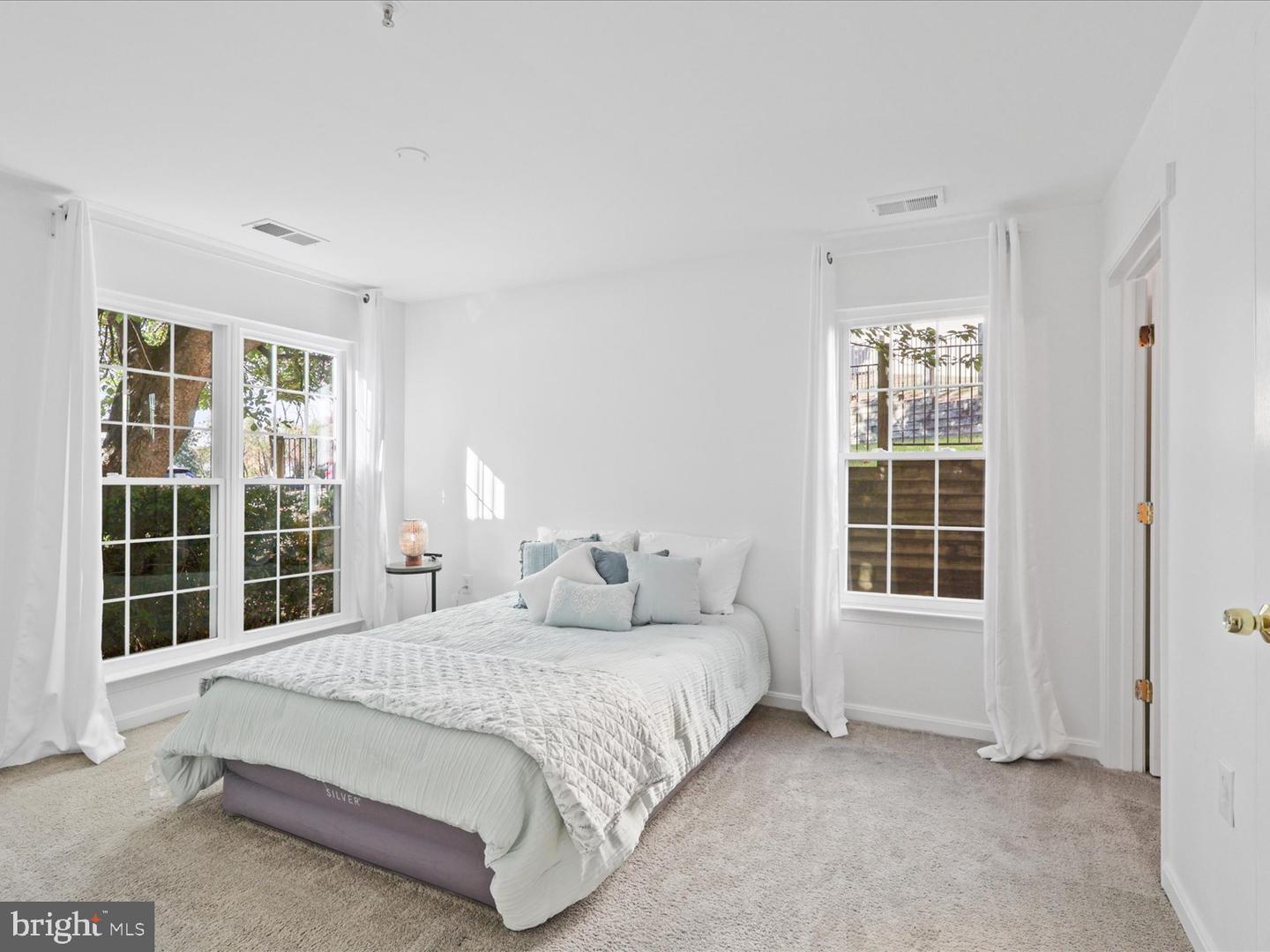 1061 GARDENVIEW LOOP #101, WOODBRIDGE, Virginia 22191, 2 Bedrooms Bedrooms, 6 Rooms Rooms,2 BathroomsBathrooms,Residential,For sale,1061 GARDENVIEW LOOP #101,VAPW2101416 MLS # VAPW2101416 1061 GARDENVIEW LOOP #101, WOODBRIDGE, Virginia 22191, 2 Bedrooms Bedrooms, 6 Rooms Rooms,2 BathroomsBathrooms,Residential,For sale,1061 GARDENVIEW LOOP #101,VAPW2101416 MLS # VAPW2101416