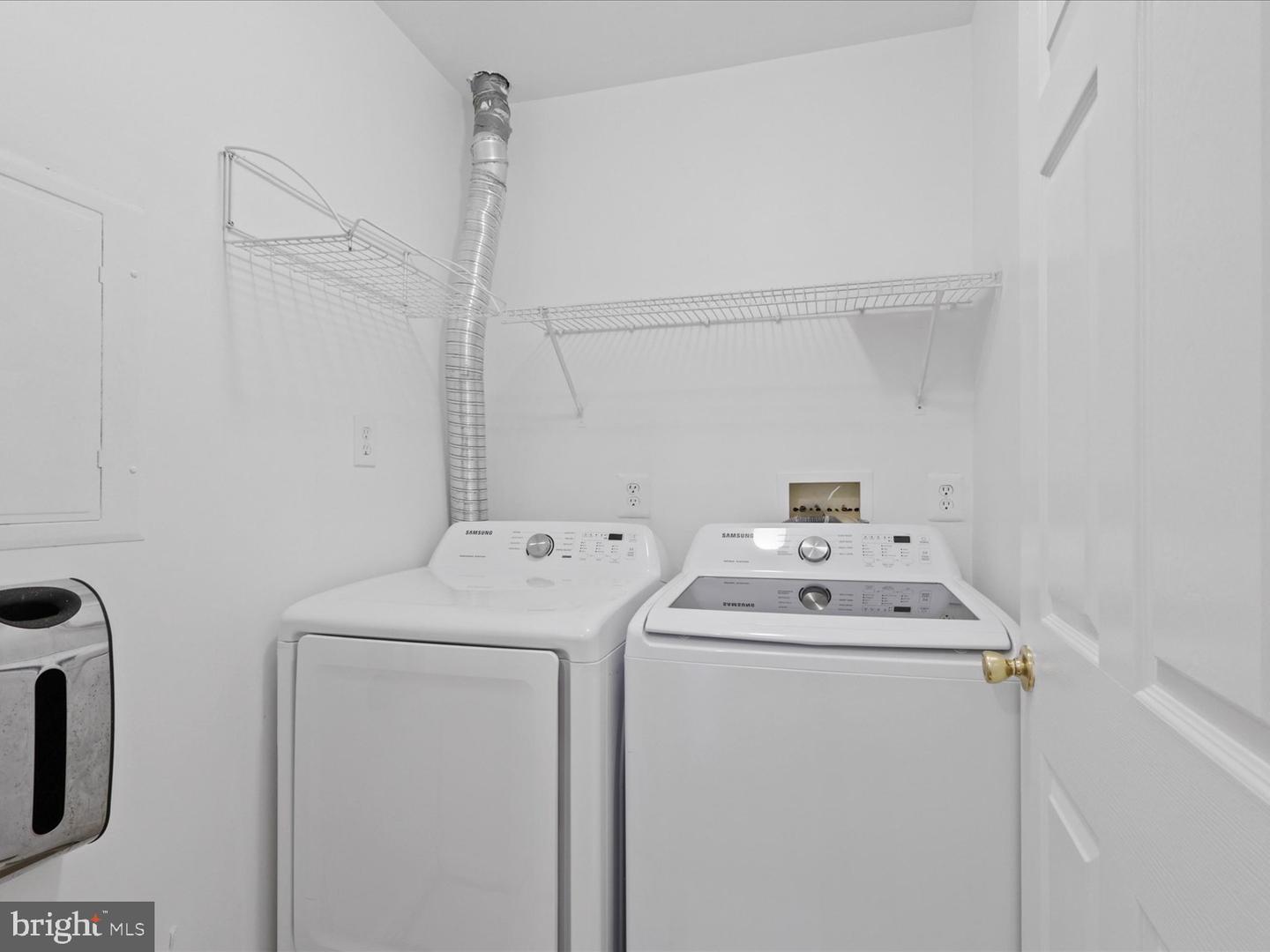 1061 GARDENVIEW LOOP #101, WOODBRIDGE, Virginia 22191, 2 Bedrooms Bedrooms, 6 Rooms Rooms,2 BathroomsBathrooms,Residential,For sale,1061 GARDENVIEW LOOP #101,VAPW2101416 MLS # VAPW2101416 1061 GARDENVIEW LOOP #101, WOODBRIDGE, Virginia 22191, 2 Bedrooms Bedrooms, 6 Rooms Rooms,2 BathroomsBathrooms,Residential,For sale,1061 GARDENVIEW LOOP #101,VAPW2101416 MLS # VAPW2101416