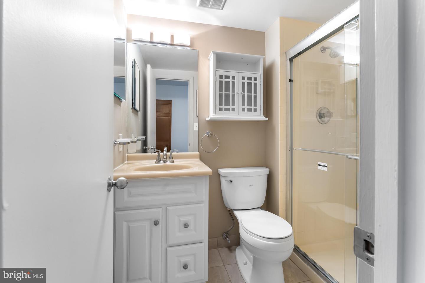 1049 MICHIGAN AVE NE #1049, WASHINGTON, District Of Columbia 20017, 3 Bedrooms Bedrooms, ,2 BathroomsBathrooms,Residential,For sale,1049 MICHIGAN AVE NE #1049,DCDC2215952 MLS # DCDC2215952 1049 MICHIGAN AVE NE #1049, WASHINGTON, District Of Columbia 20017, 3 Bedrooms Bedrooms, ,2 BathroomsBathrooms,Residential,For sale,1049 MICHIGAN AVE NE #1049,DCDC2215952 MLS # DCDC2215952