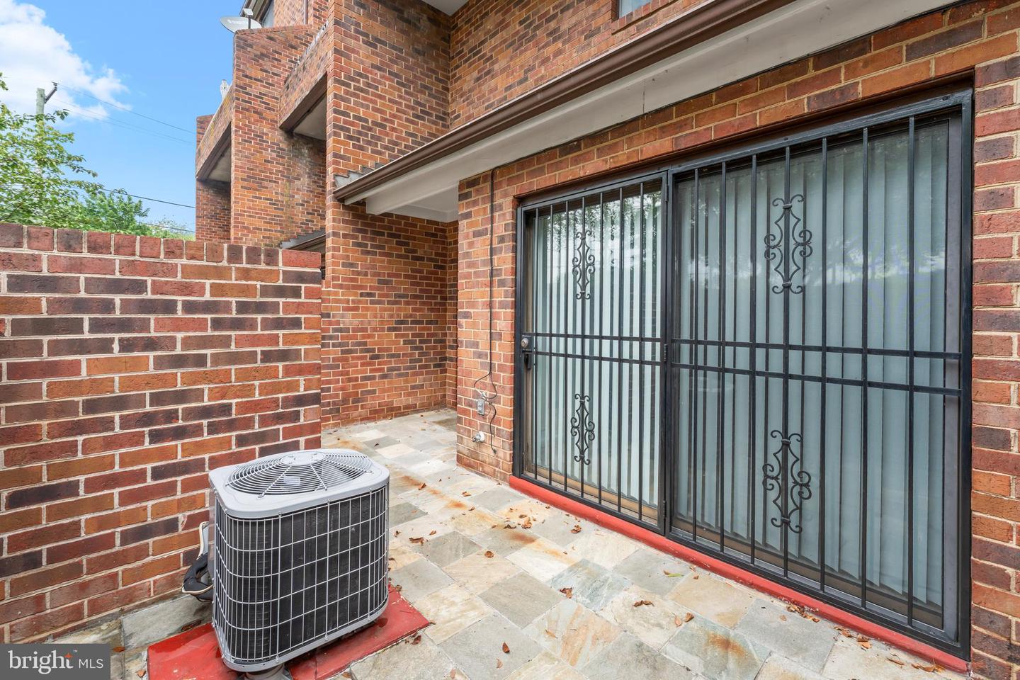 1049 MICHIGAN AVE NE #1049, WASHINGTON, District Of Columbia 20017, 3 Bedrooms Bedrooms, ,2 BathroomsBathrooms,Residential,For sale,1049 MICHIGAN AVE NE #1049,DCDC2215952 MLS # DCDC2215952 1049 MICHIGAN AVE NE #1049, WASHINGTON, District Of Columbia 20017, 3 Bedrooms Bedrooms, ,2 BathroomsBathrooms,Residential,For sale,1049 MICHIGAN AVE NE #1049,DCDC2215952 MLS # DCDC2215952