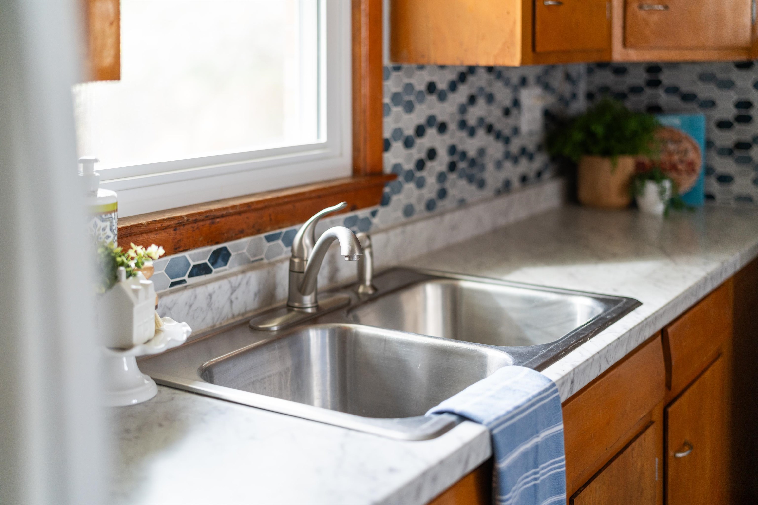 322 RIDGE RD, STAUNTON, Virginia 24401, 3 Bedrooms Bedrooms, ,1 BathroomBathrooms,Residential,322 RIDGE RD,670553 MLS # 670553 322 RIDGE RD, STAUNTON, Virginia 24401, 3 Bedrooms Bedrooms, ,1 BathroomBathrooms,Residential,322 RIDGE RD,670553 MLS # 670553