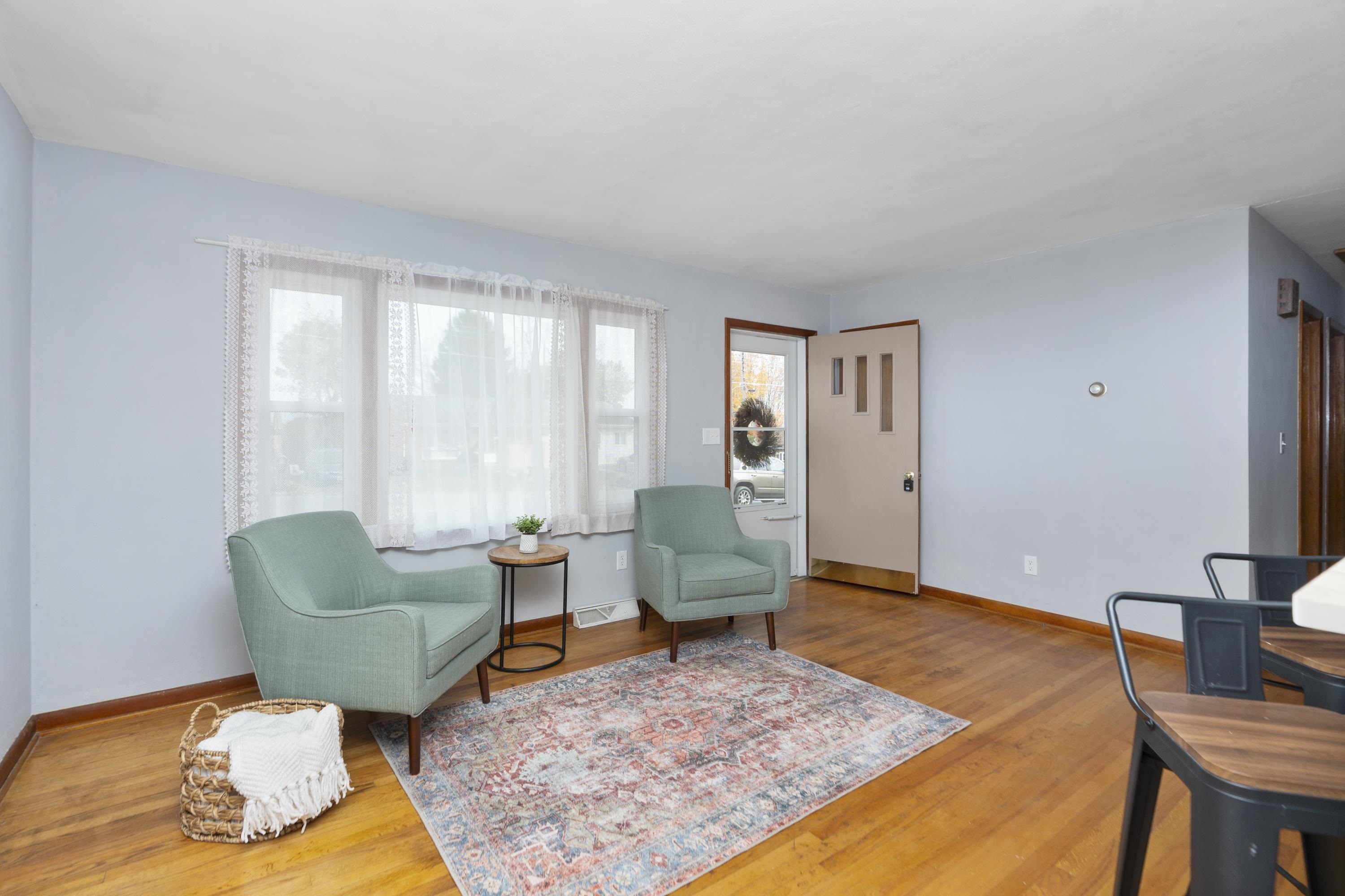 322 RIDGE RD, STAUNTON, Virginia 24401, 3 Bedrooms Bedrooms, ,1 BathroomBathrooms,Residential,322 RIDGE RD,670553 MLS # 670553 322 RIDGE RD, STAUNTON, Virginia 24401, 3 Bedrooms Bedrooms, ,1 BathroomBathrooms,Residential,322 RIDGE RD,670553 MLS # 670553