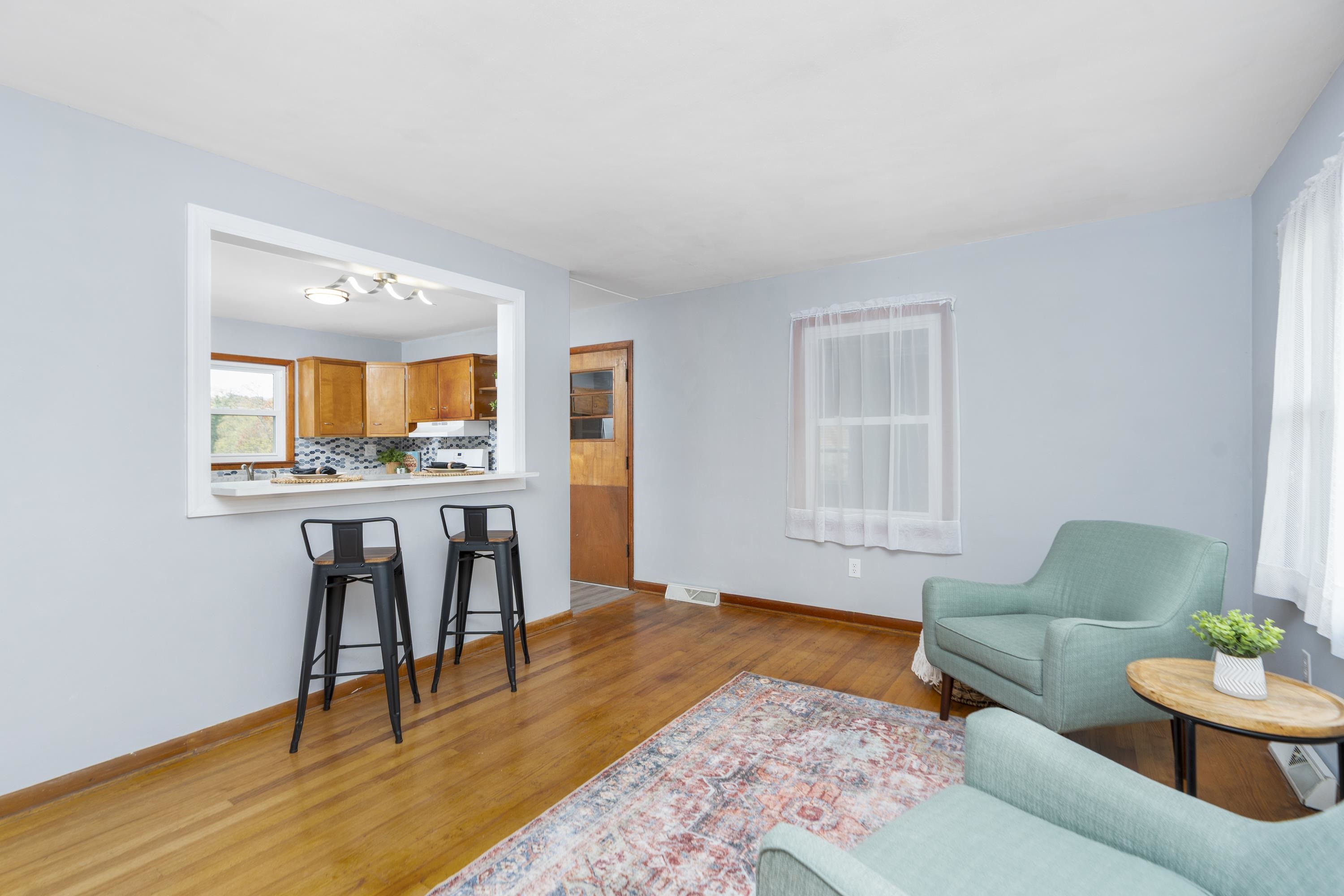 322 RIDGE RD, STAUNTON, Virginia 24401, 3 Bedrooms Bedrooms, ,1 BathroomBathrooms,Residential,322 RIDGE RD,670553 MLS # 670553 322 RIDGE RD, STAUNTON, Virginia 24401, 3 Bedrooms Bedrooms, ,1 BathroomBathrooms,Residential,322 RIDGE RD,670553 MLS # 670553