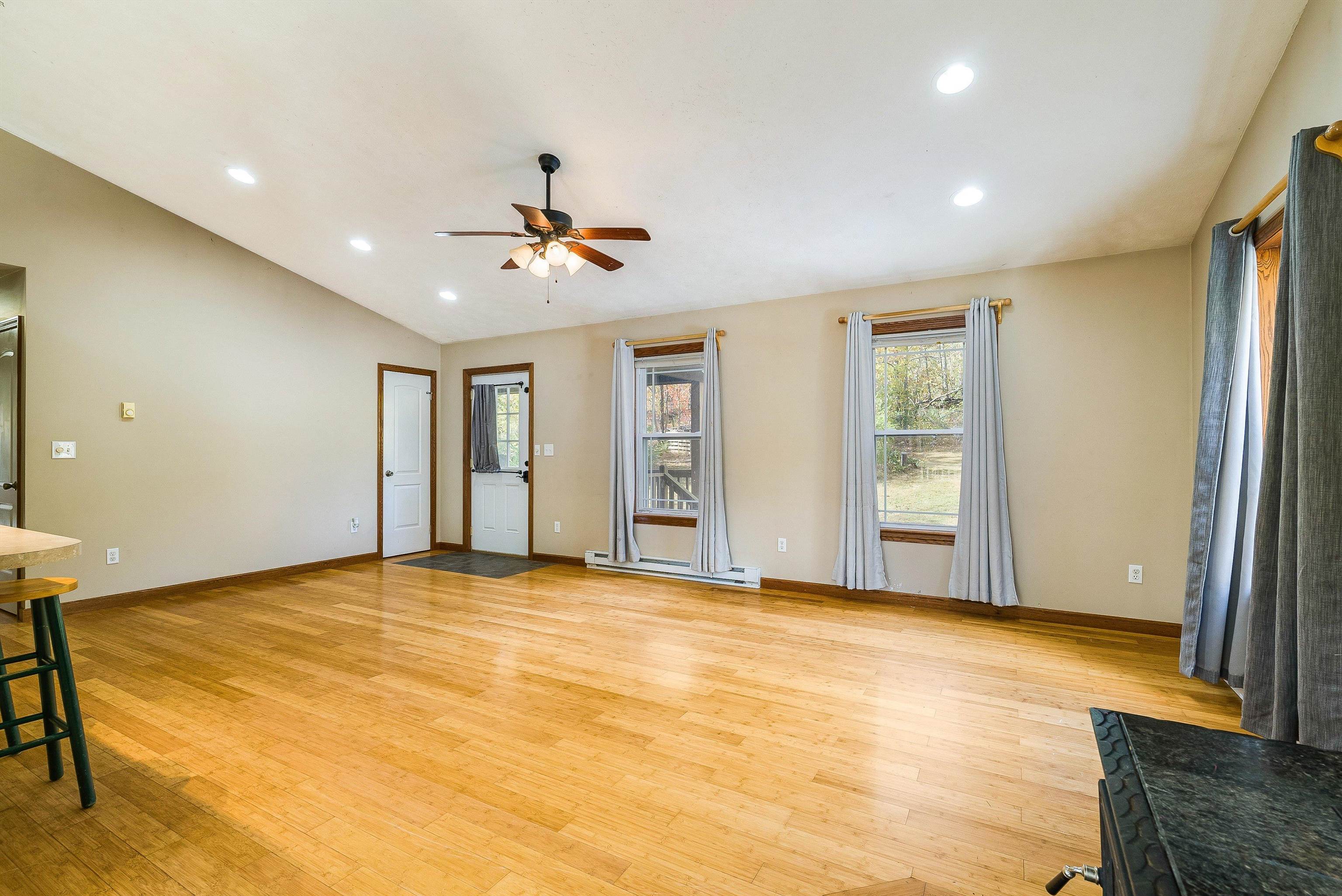 8499 COPPERHEAD RD, SINGERS GLEN, Virginia 22830, 4 Bedrooms Bedrooms, ,3 BathroomsBathrooms,Residential,8499 COPPERHEAD RD,670554 MLS # 670554 8499 COPPERHEAD RD, SINGERS GLEN, Virginia 22830, 4 Bedrooms Bedrooms, ,3 BathroomsBathrooms,Residential,8499 COPPERHEAD RD,670554 MLS # 670554