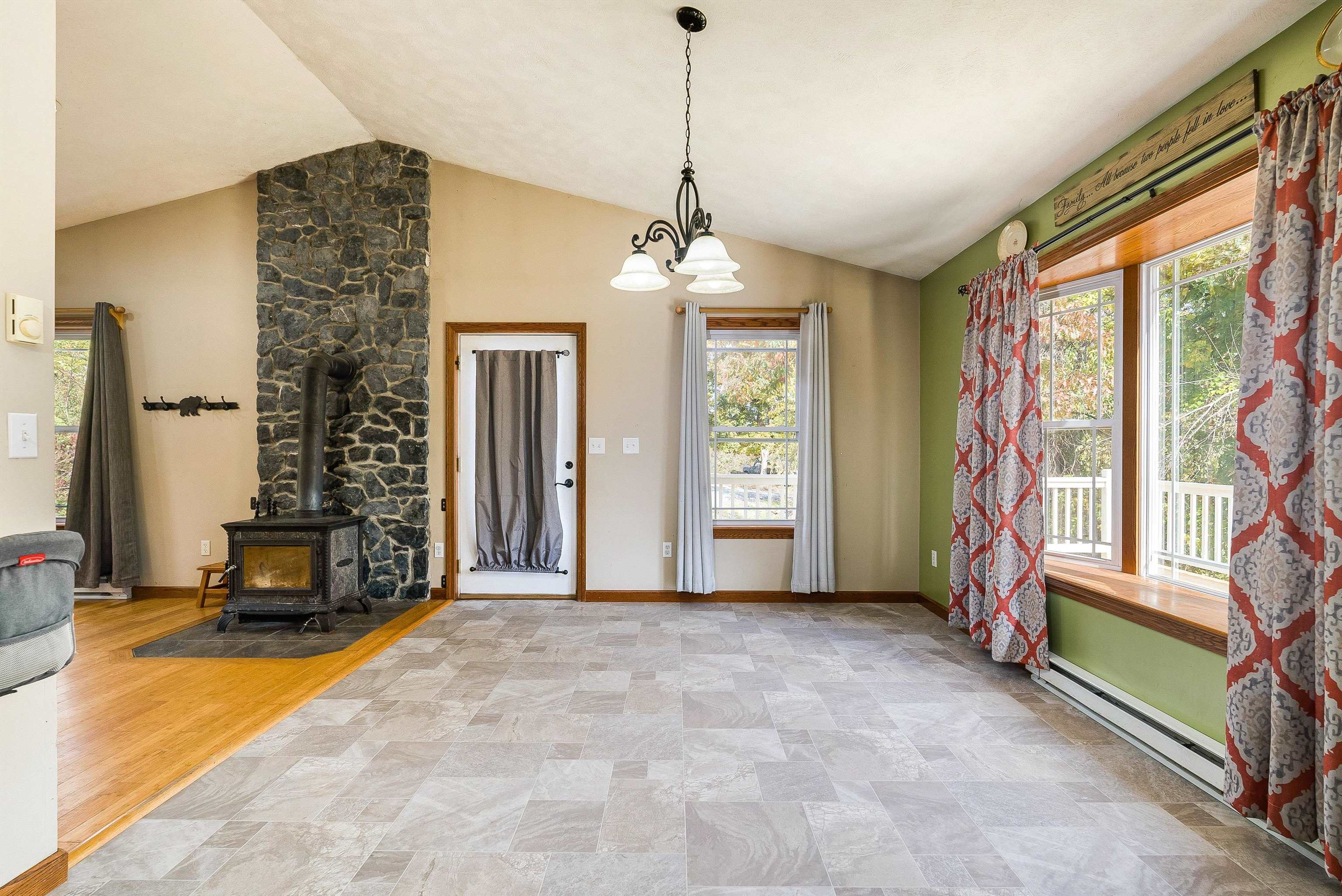 8499 COPPERHEAD RD, SINGERS GLEN, Virginia 22830, 4 Bedrooms Bedrooms, ,3 BathroomsBathrooms,Residential,8499 COPPERHEAD RD,670554 MLS # 670554 8499 COPPERHEAD RD, SINGERS GLEN, Virginia 22830, 4 Bedrooms Bedrooms, ,3 BathroomsBathrooms,Residential,8499 COPPERHEAD RD,670554 MLS # 670554