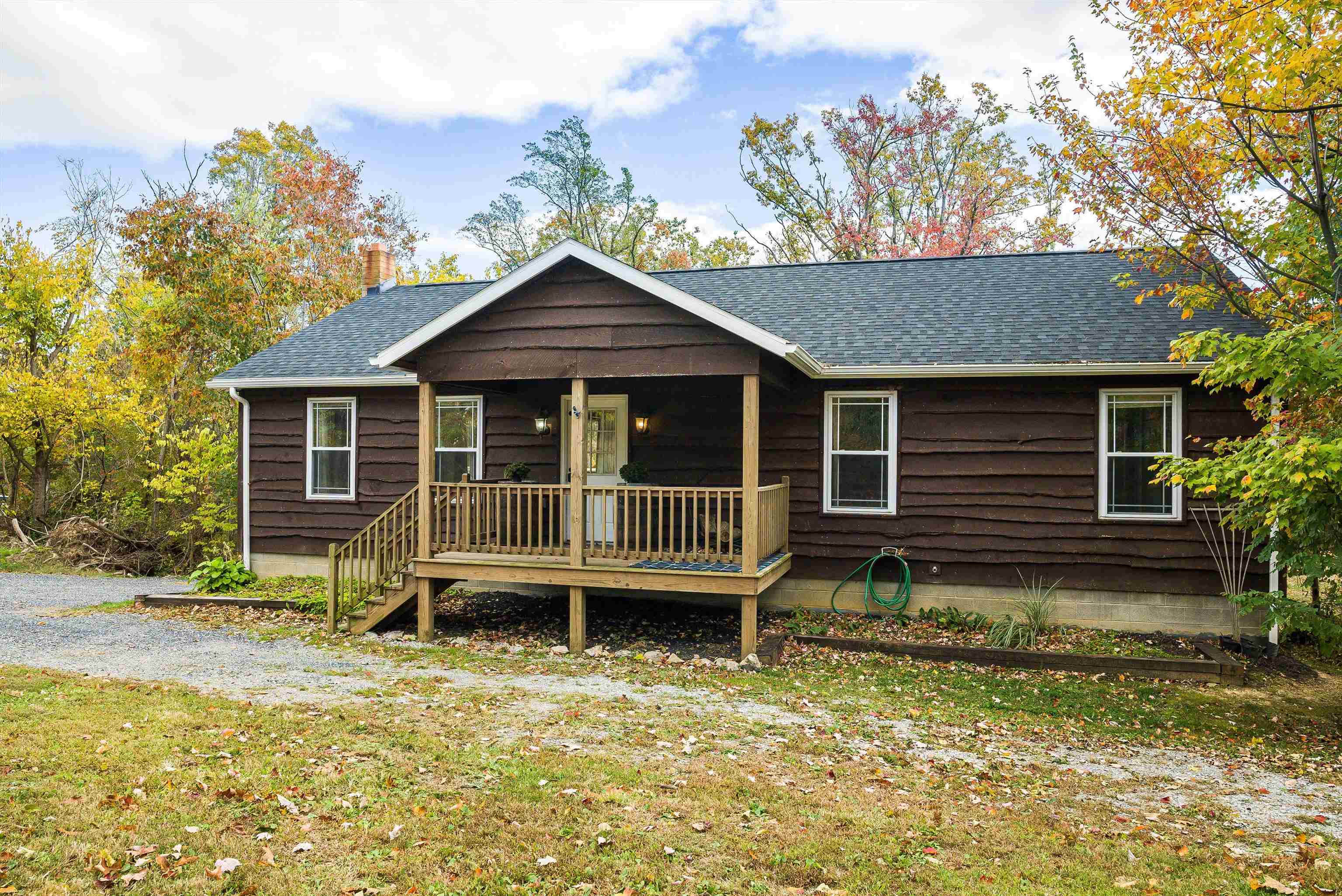 8499 COPPERHEAD RD, SINGERS GLEN, Virginia 22830, 4 Bedrooms Bedrooms, ,3 BathroomsBathrooms,Residential,8499 COPPERHEAD RD,670554 MLS # 670554 8499 COPPERHEAD RD, SINGERS GLEN, Virginia 22830, 4 Bedrooms Bedrooms, ,3 BathroomsBathrooms,Residential,8499 COPPERHEAD RD,670554 MLS # 670554