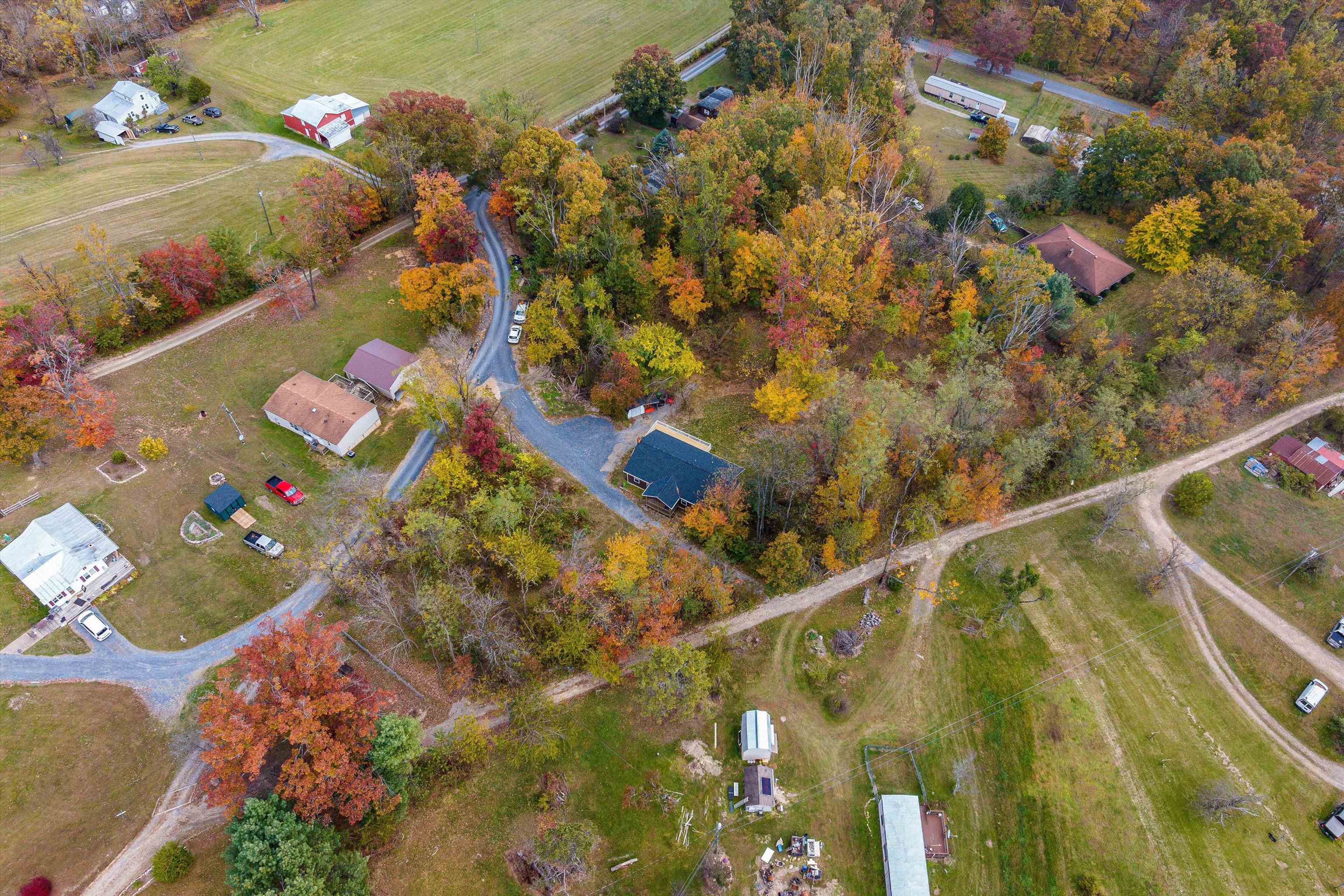 8499 COPPERHEAD RD, SINGERS GLEN, Virginia 22830, 4 Bedrooms Bedrooms, ,3 BathroomsBathrooms,Residential,8499 COPPERHEAD RD,670554 MLS # 670554 8499 COPPERHEAD RD, SINGERS GLEN, Virginia 22830, 4 Bedrooms Bedrooms, ,3 BathroomsBathrooms,Residential,8499 COPPERHEAD RD,670554 MLS # 670554