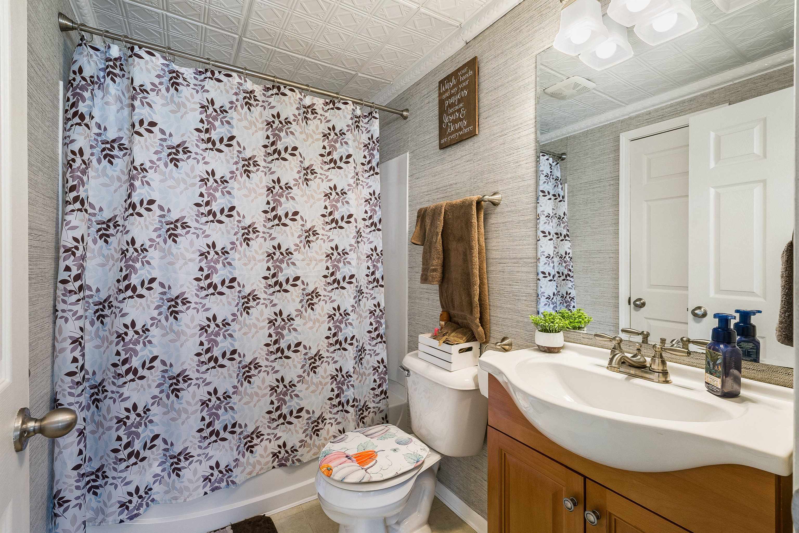 311 WILLIAMS AVE, SHENANDOAH, Virginia 22849, 3 Bedrooms Bedrooms, ,1 BathroomBathrooms,Residential,Move in ready ranch!,311 WILLIAMS AVE,670560 MLS # 670560 311 WILLIAMS AVE, SHENANDOAH, Virginia 22849, 3 Bedrooms Bedrooms, ,1 BathroomBathrooms,Residential,Move in ready ranch!,311 WILLIAMS AVE,670560 MLS # 670560