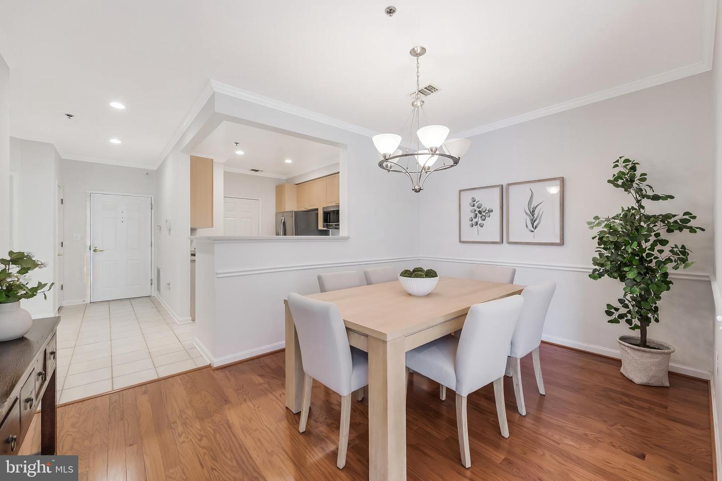 1855 STRATFORD PARK PL #303, RESTON, Virginia 20190, 2 Bedrooms Bedrooms, ,2 BathroomsBathrooms,Residential,For sale,1855 STRATFORD PARK PL #303,VAFX2264912 MLS # VAFX2264912 1855 STRATFORD PARK PL #303, RESTON, Virginia 20190, 2 Bedrooms Bedrooms, ,2 BathroomsBathrooms,Residential,For sale,1855 STRATFORD PARK PL #303,VAFX2264912 MLS # VAFX2264912