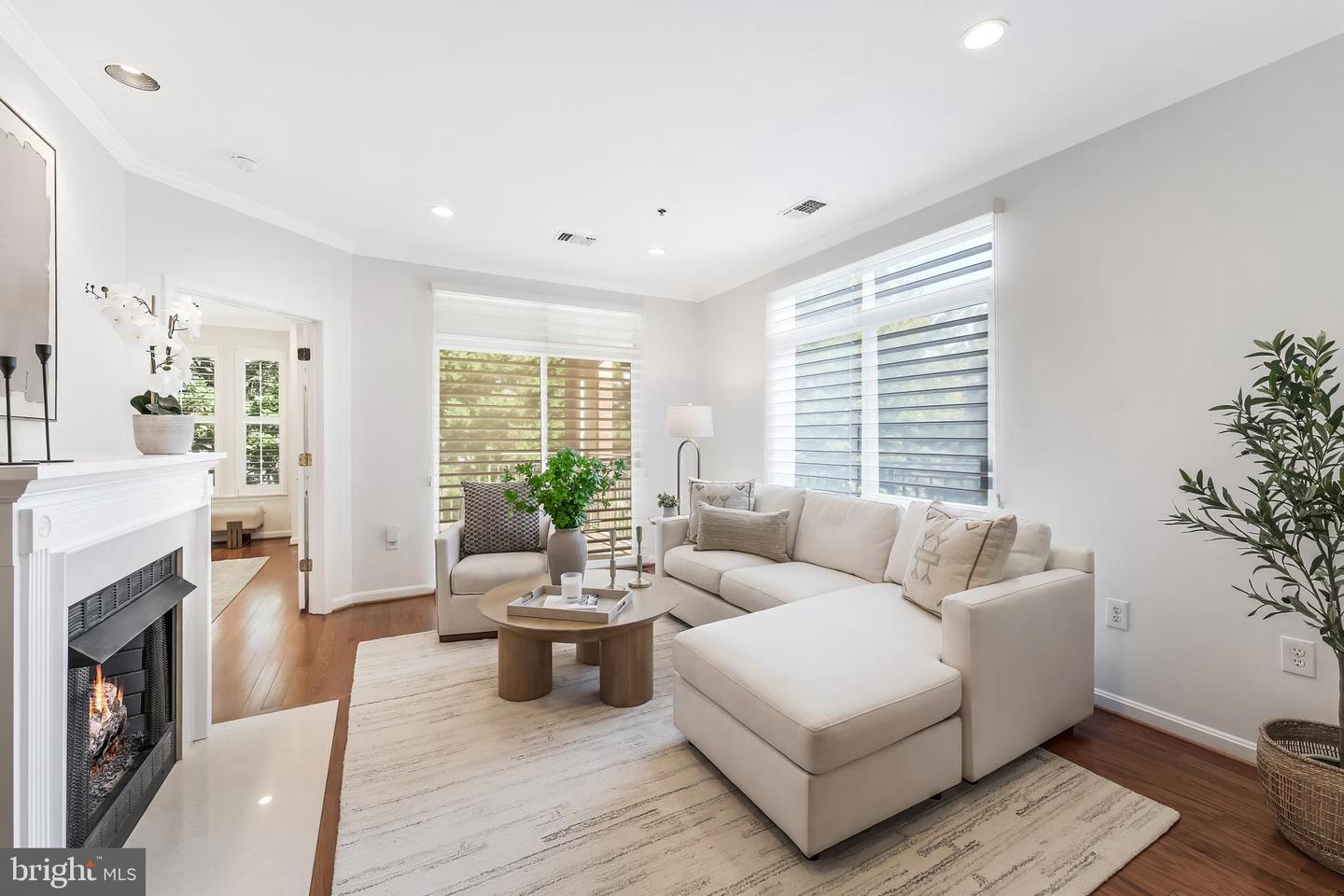 1855 STRATFORD PARK PL #303, RESTON, Virginia 20190, 2 Bedrooms Bedrooms, ,2 BathroomsBathrooms,Residential,For sale,1855 STRATFORD PARK PL #303,VAFX2264912 MLS # VAFX2264912 1855 STRATFORD PARK PL #303, RESTON, Virginia 20190, 2 Bedrooms Bedrooms, ,2 BathroomsBathrooms,Residential,For sale,1855 STRATFORD PARK PL #303,VAFX2264912 MLS # VAFX2264912