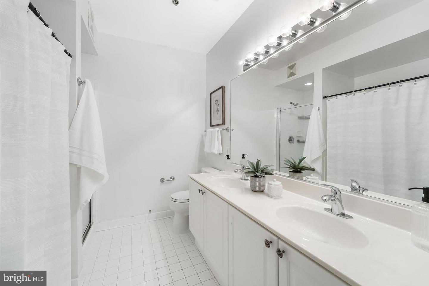 1855 STRATFORD PARK PL #303, RESTON, Virginia 20190, 2 Bedrooms Bedrooms, ,2 BathroomsBathrooms,Residential,For sale,1855 STRATFORD PARK PL #303,VAFX2264912 MLS # VAFX2264912 1855 STRATFORD PARK PL #303, RESTON, Virginia 20190, 2 Bedrooms Bedrooms, ,2 BathroomsBathrooms,Residential,For sale,1855 STRATFORD PARK PL #303,VAFX2264912 MLS # VAFX2264912