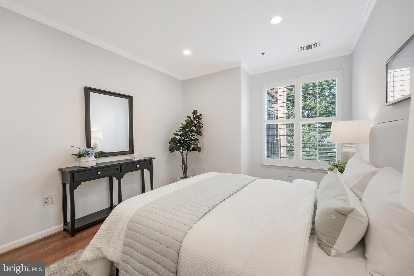 1855 STRATFORD PARK PL #303, RESTON, Virginia 20190, 2 Bedrooms Bedrooms, ,2 BathroomsBathrooms,Residential,For sale,1855 STRATFORD PARK PL #303,VAFX2264912 MLS # VAFX2264912 1855 STRATFORD PARK PL #303, RESTON, Virginia 20190, 2 Bedrooms Bedrooms, ,2 BathroomsBathrooms,Residential,For sale,1855 STRATFORD PARK PL #303,VAFX2264912 MLS # VAFX2264912