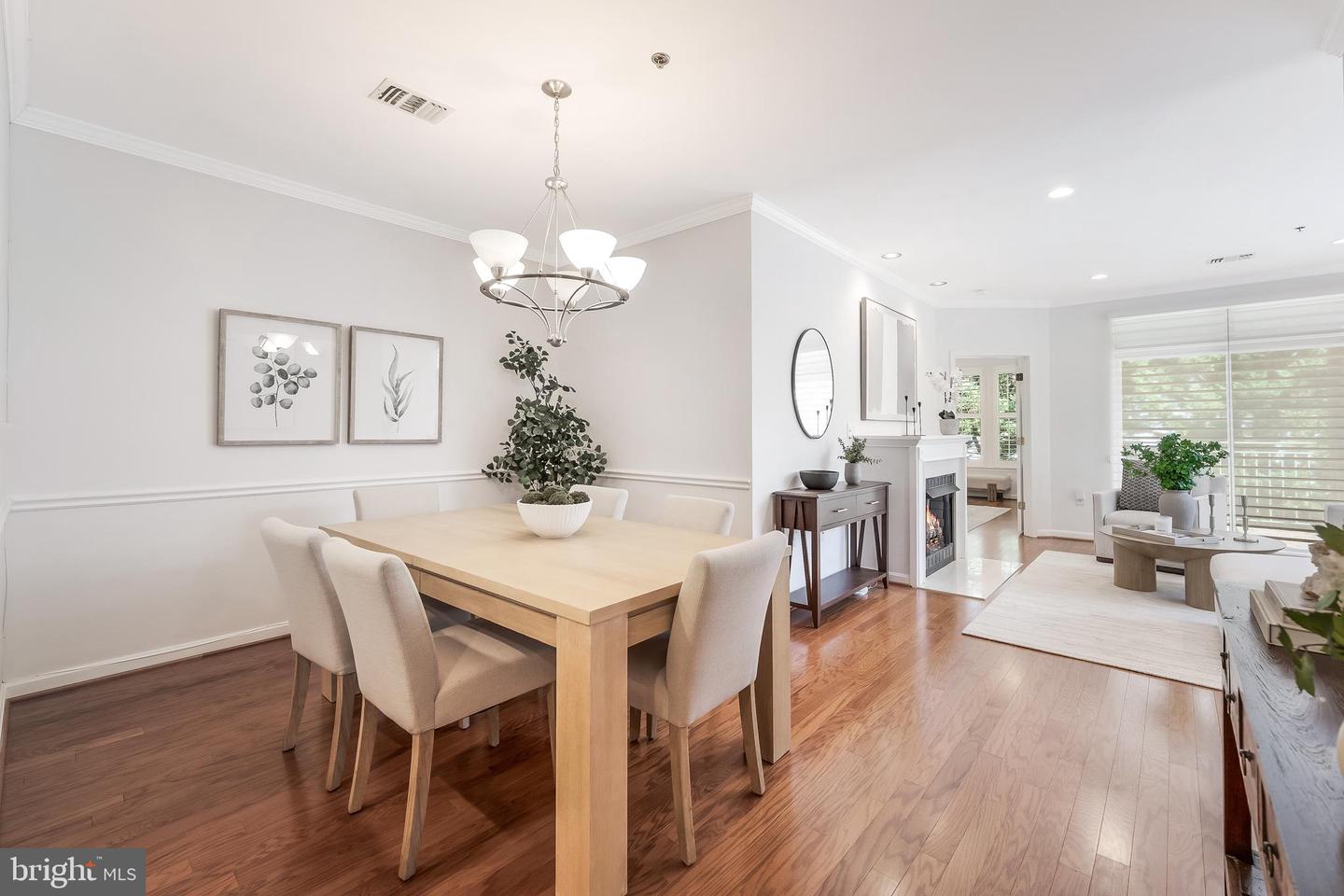 1855 STRATFORD PARK PL #303, RESTON, Virginia 20190, 2 Bedrooms Bedrooms, ,2 BathroomsBathrooms,Residential,For sale,1855 STRATFORD PARK PL #303,VAFX2264912 MLS # VAFX2264912 1855 STRATFORD PARK PL #303, RESTON, Virginia 20190, 2 Bedrooms Bedrooms, ,2 BathroomsBathrooms,Residential,For sale,1855 STRATFORD PARK PL #303,VAFX2264912 MLS # VAFX2264912