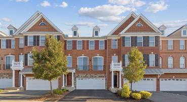 42822 EDGEGROVE HEIGHTS TER, ASHBURN, Virginia 20148, 3 Bedrooms Bedrooms, ,3 BathroomsBathrooms,Residential,For sale,42822 EDGEGROVE HEIGHTS TER,VALO2107142 MLS # VALO2107142