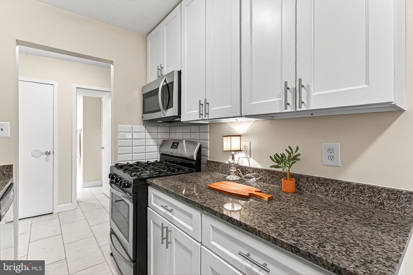 501 SLATERS LN #513, ALEXANDRIA, Virginia 22314, 1 Bedroom Bedrooms, ,1 BathroomBathrooms,Residential,For sale,501 SLATERS LN #513,VAAX2049938 MLS # VAAX2049938 501 SLATERS LN #513, ALEXANDRIA, Virginia 22314, 1 Bedroom Bedrooms, ,1 BathroomBathrooms,Residential,For sale,501 SLATERS LN #513,VAAX2049938 MLS # VAAX2049938