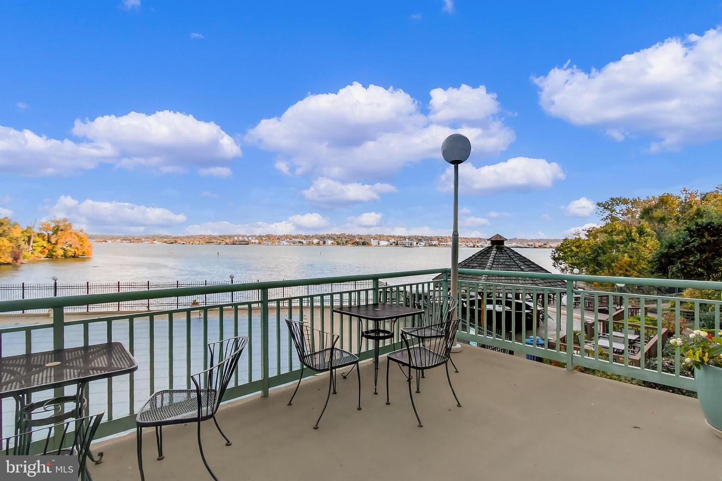 501 SLATERS LN #513, ALEXANDRIA, Virginia 22314, 1 Bedroom Bedrooms, ,1 BathroomBathrooms,Residential,For sale,501 SLATERS LN #513,VAAX2049938 MLS # VAAX2049938